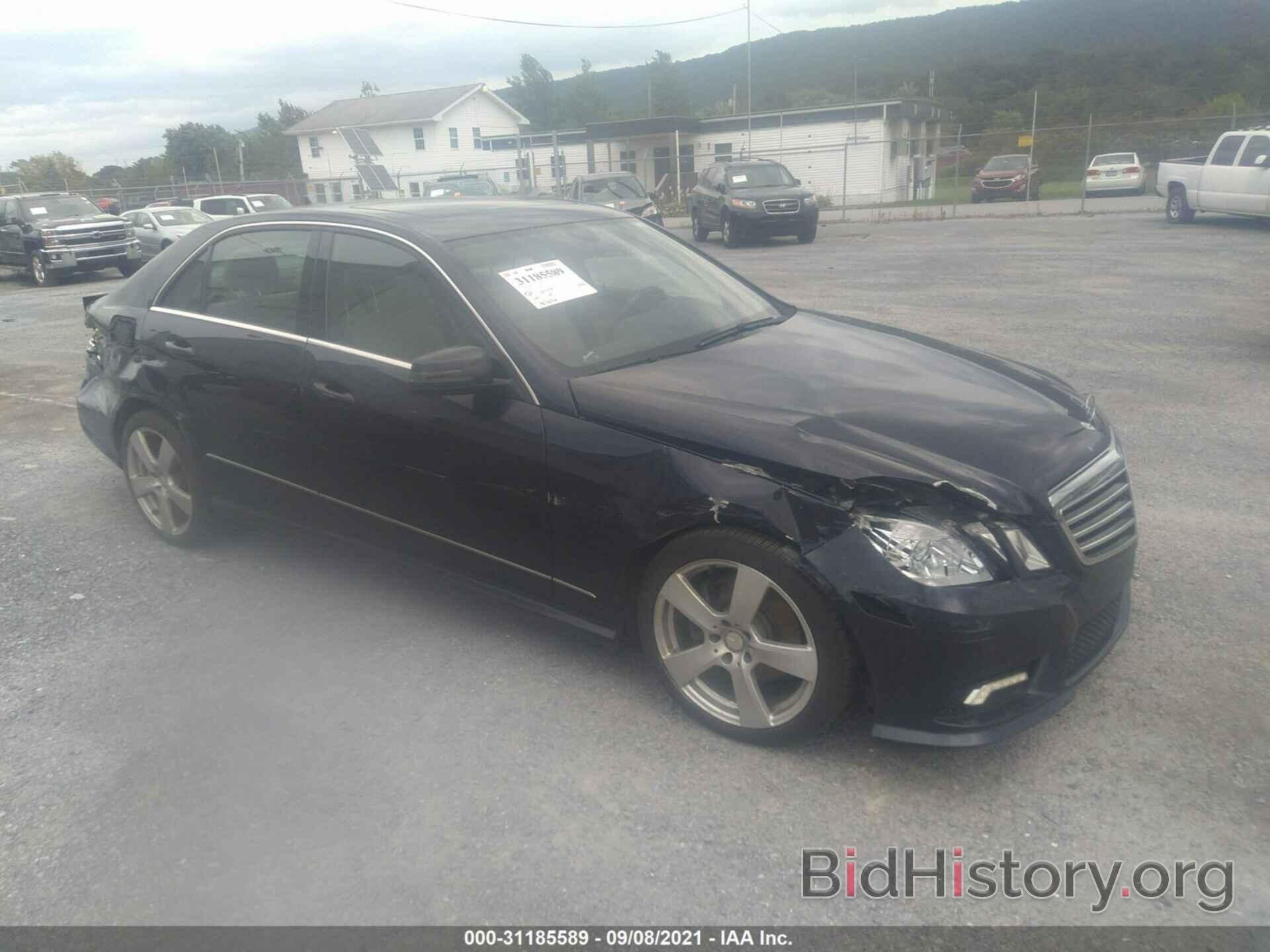 Photo WDDHF8HB9BA432126 - MERCEDES-BENZ E-CLASS 2011