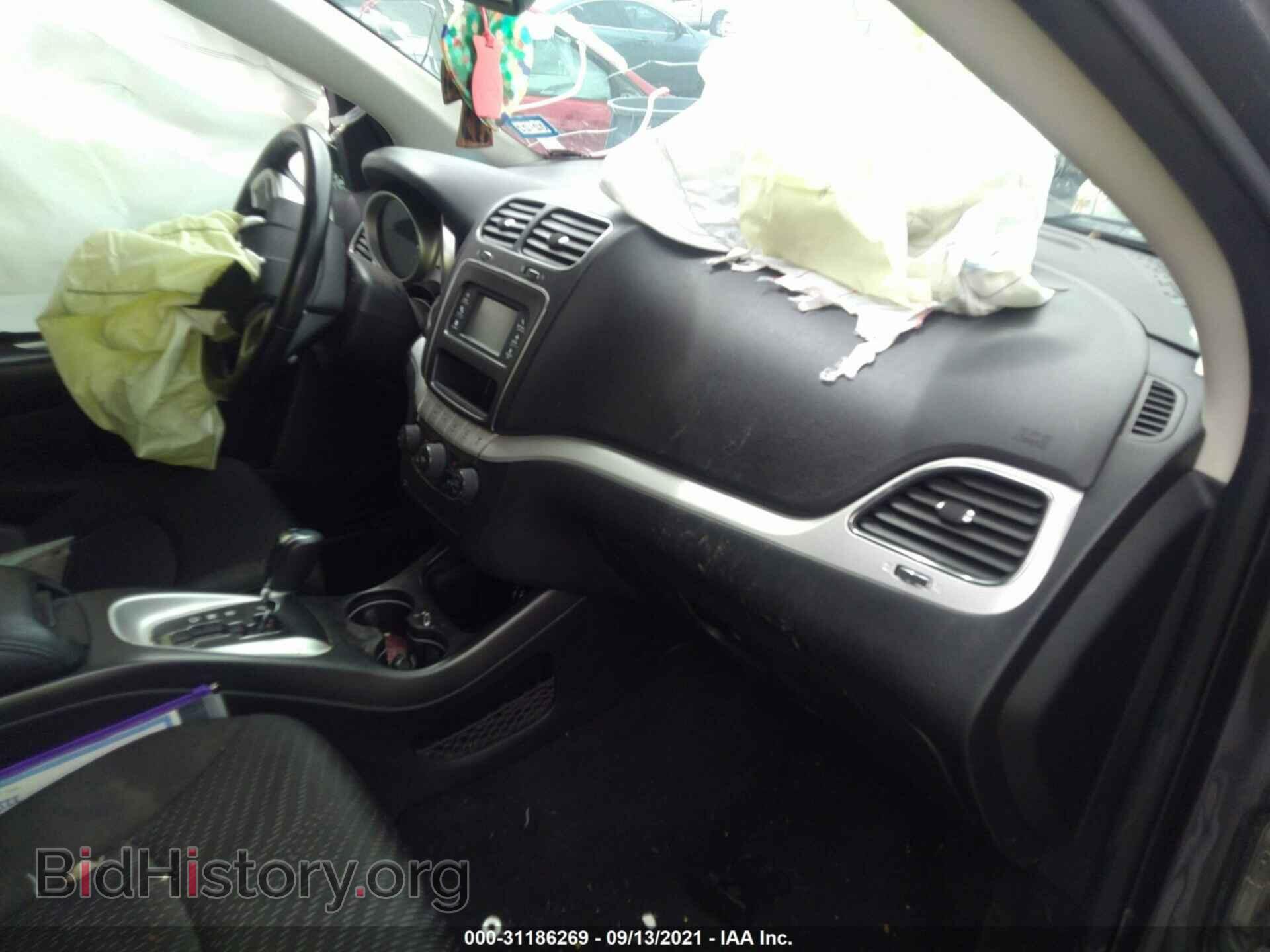 2018 DODGE JOURNEY - VIN: 3C4PDCAB2JT443291 - Фото 5