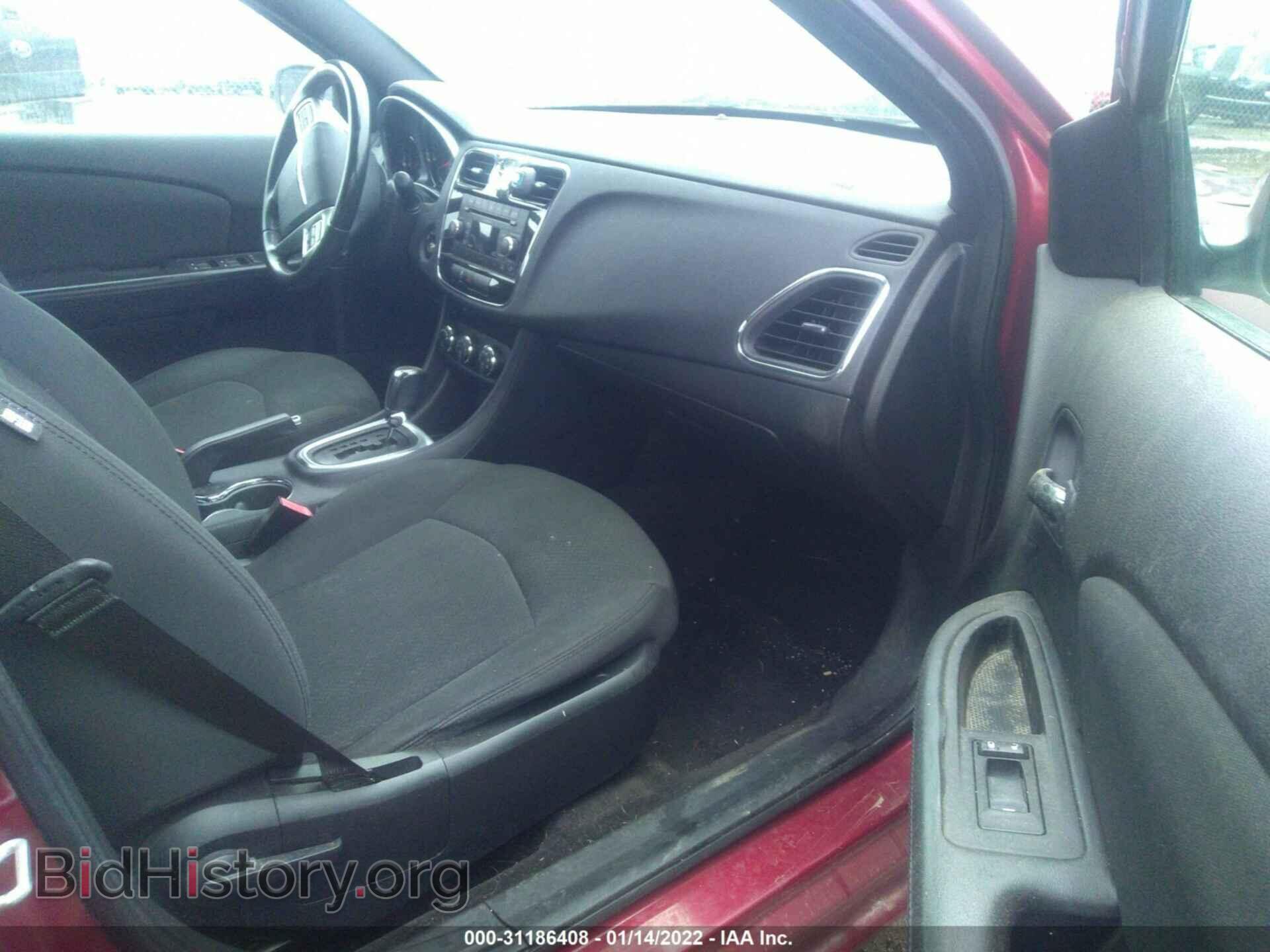 2011 CHRYSLER 200 - VIN: 1C3BC1FB1BN594848 - Фото 5