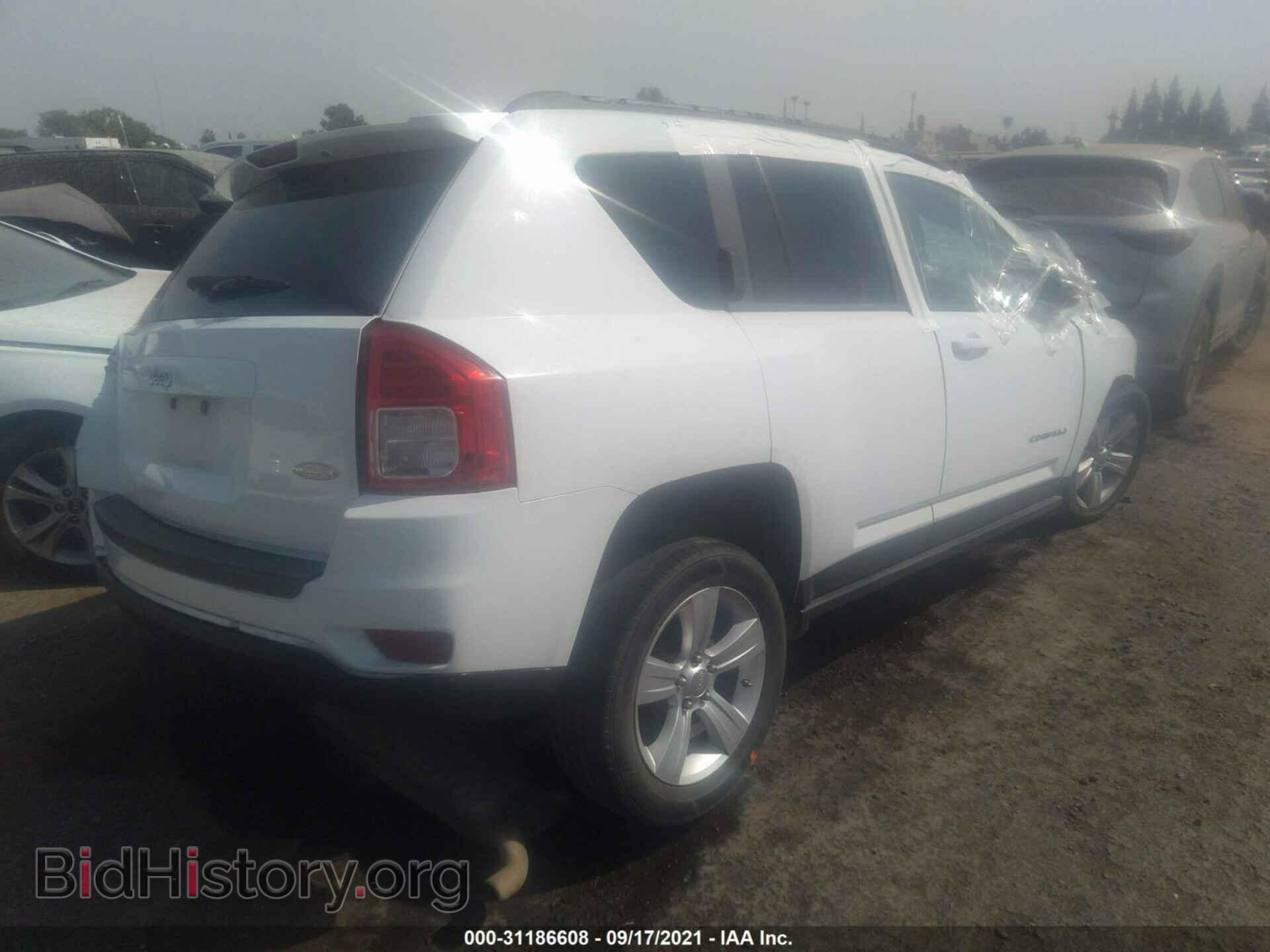 2012 JEEP COMPASS - VIN: 1C4NJCEB0CD554201 - Фото 4
