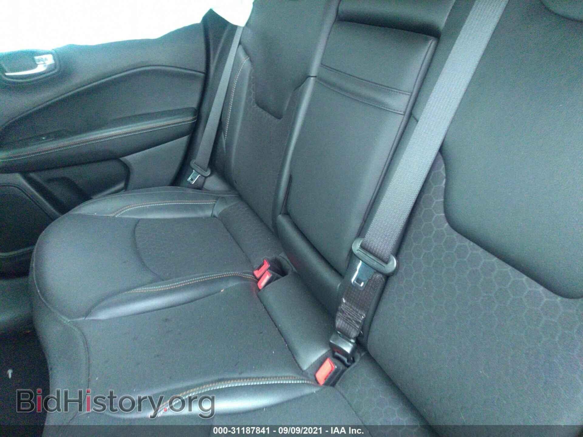 2019 JEEP COMPASS - VIN: 3C4NJDBBXKT849423 - Photo 8