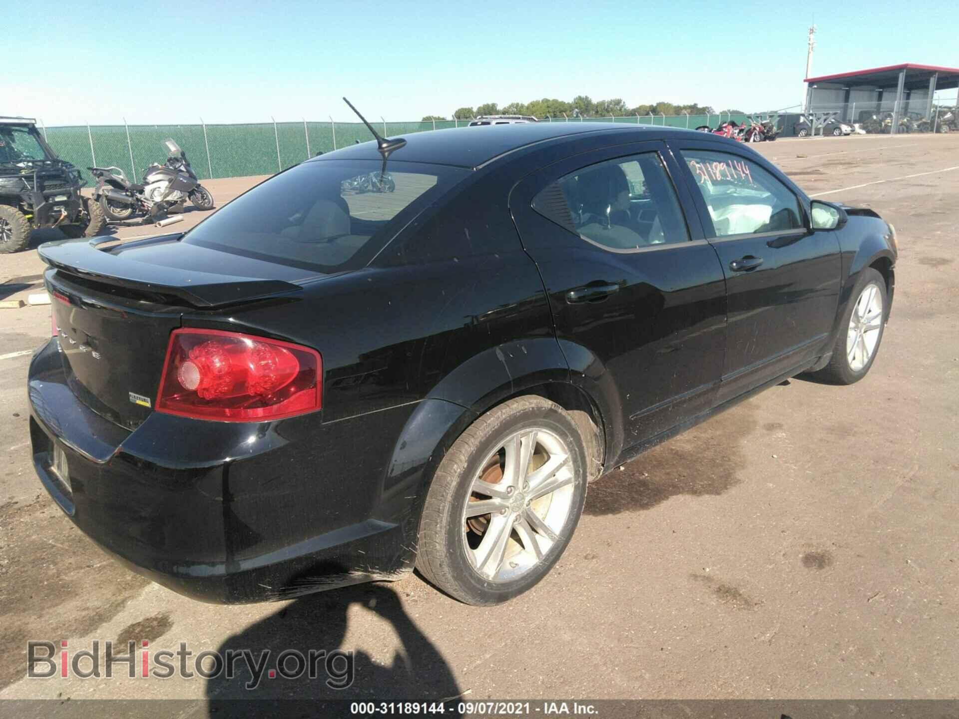 2011 DODGE AVENGER - VIN: 1B3BD1FG3BN587664 - Фото 4