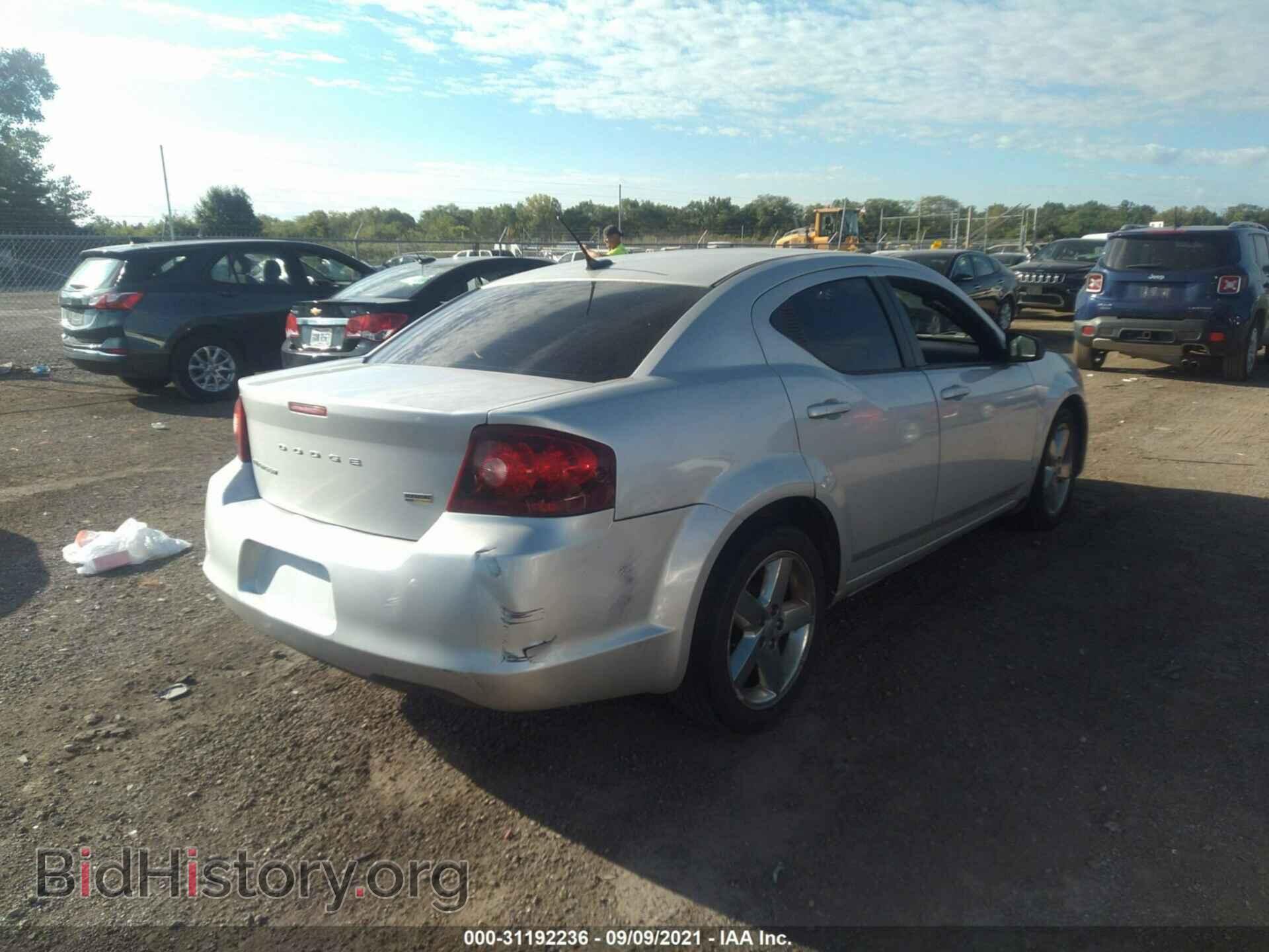 2011 DODGE AVENGER - VIN: 1B3BD2FG7BN598401 - Фото 4
