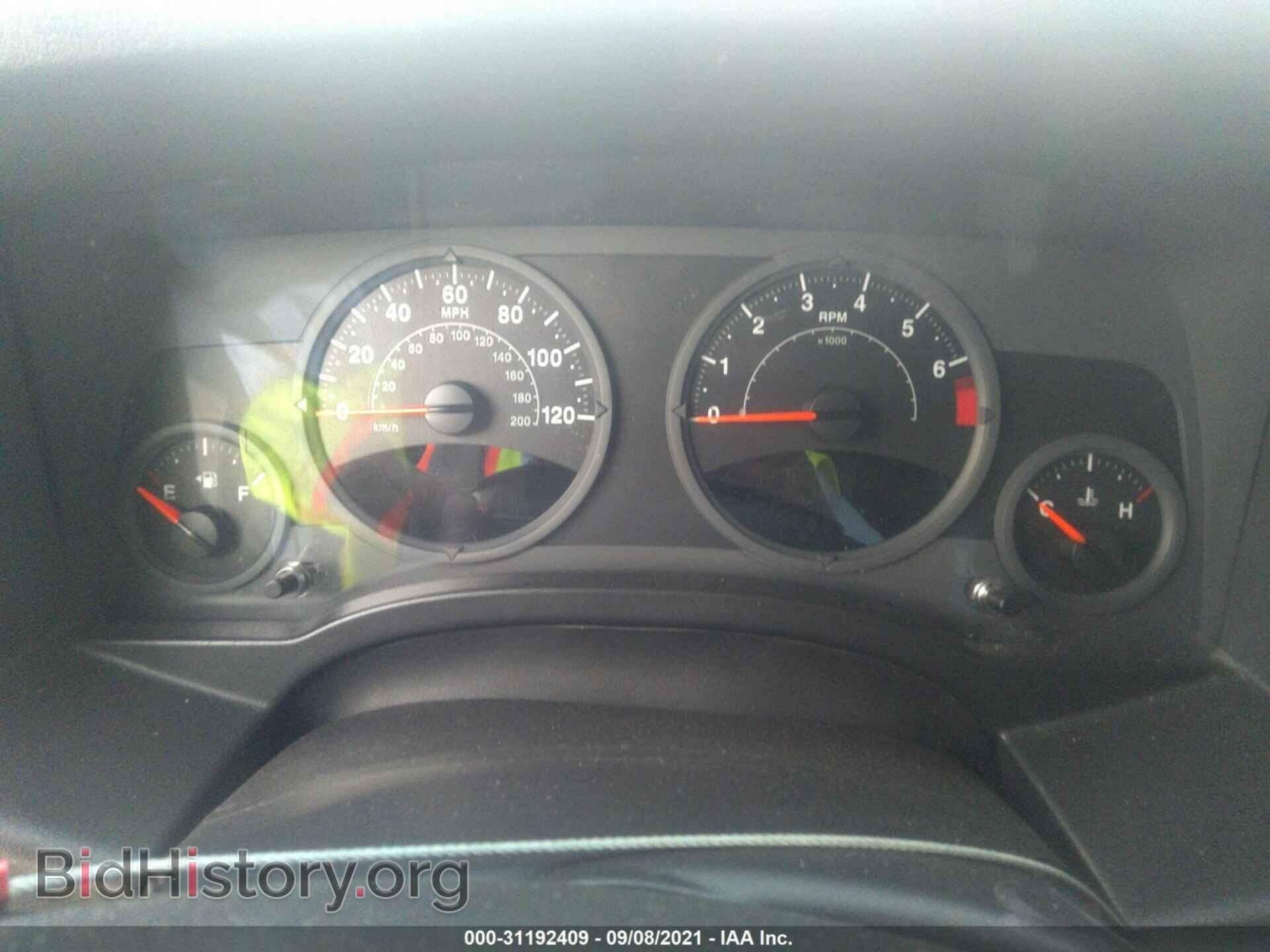 2008 JEEP COMPASS - VIN: 1J8FT47W08D767573 - Фото 7