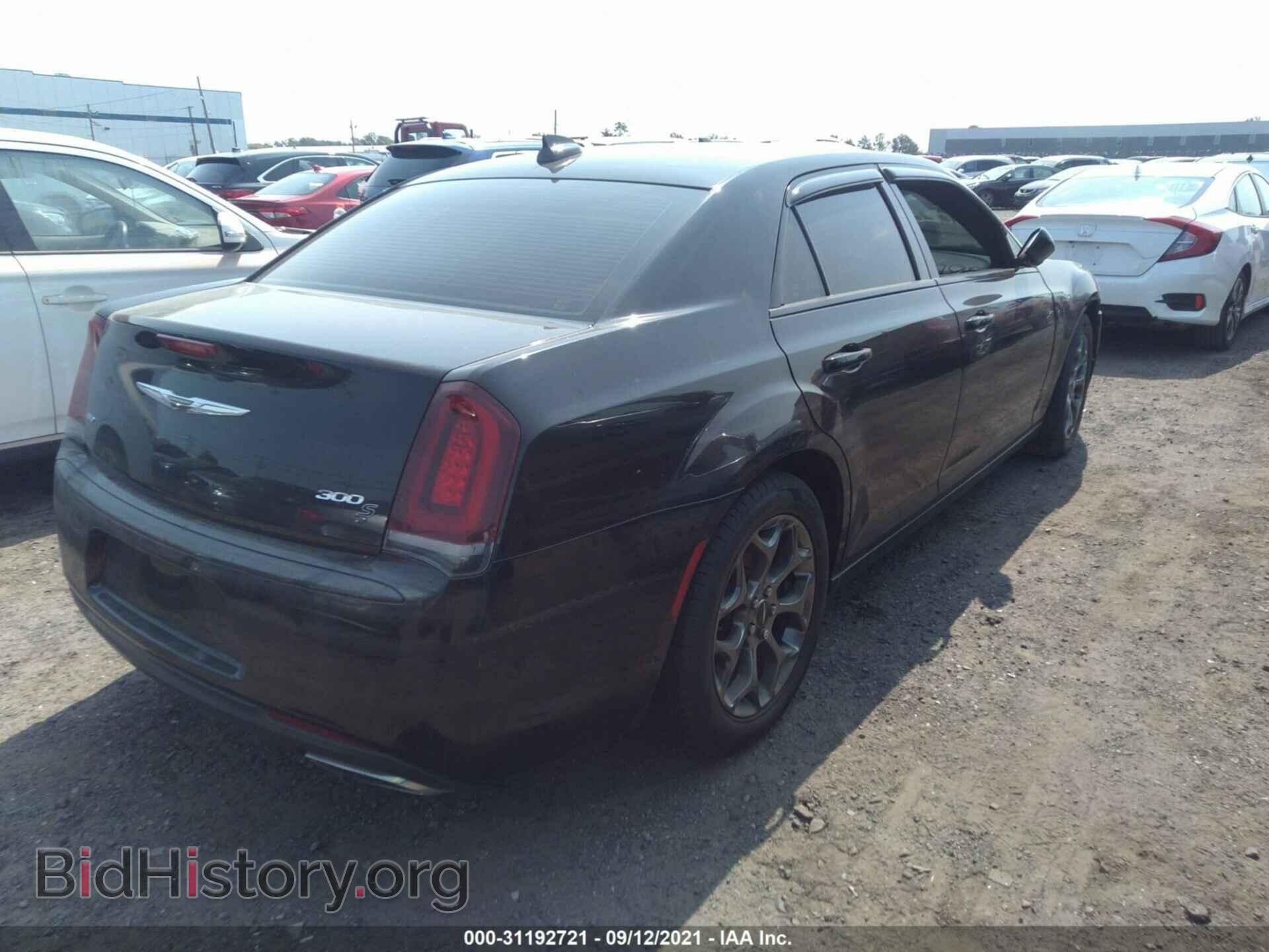 2015 CHRYSLER 300 - VIN: 2C3CCAGG8FH860282 - Фото 4