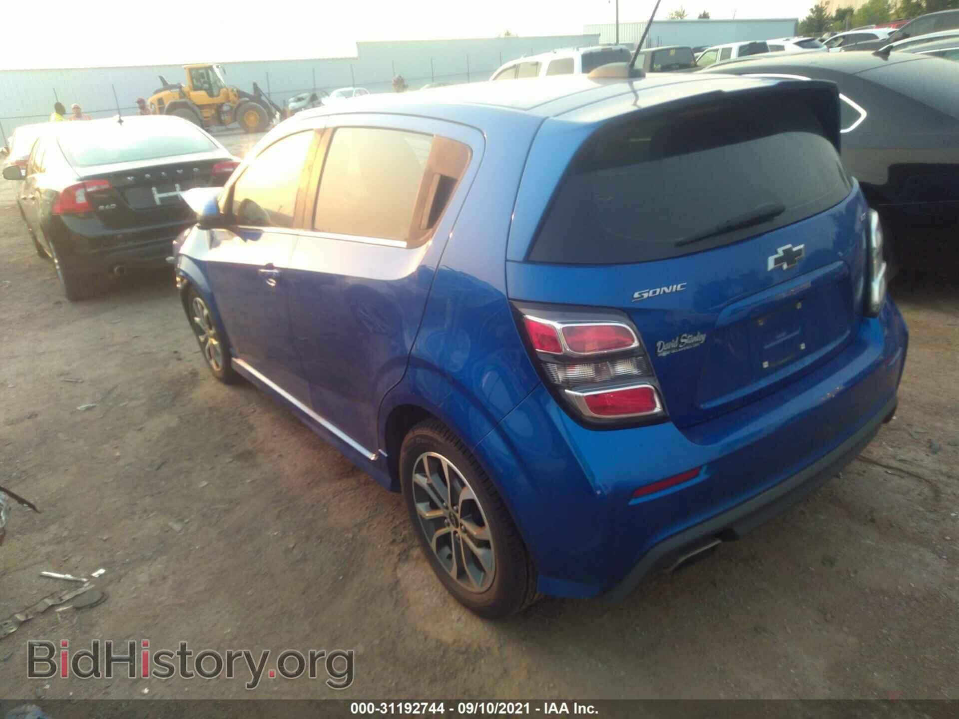 2018 CHEVROLET SONIC - VIN: 1G1JD6SH0J4100357 - Фото 3