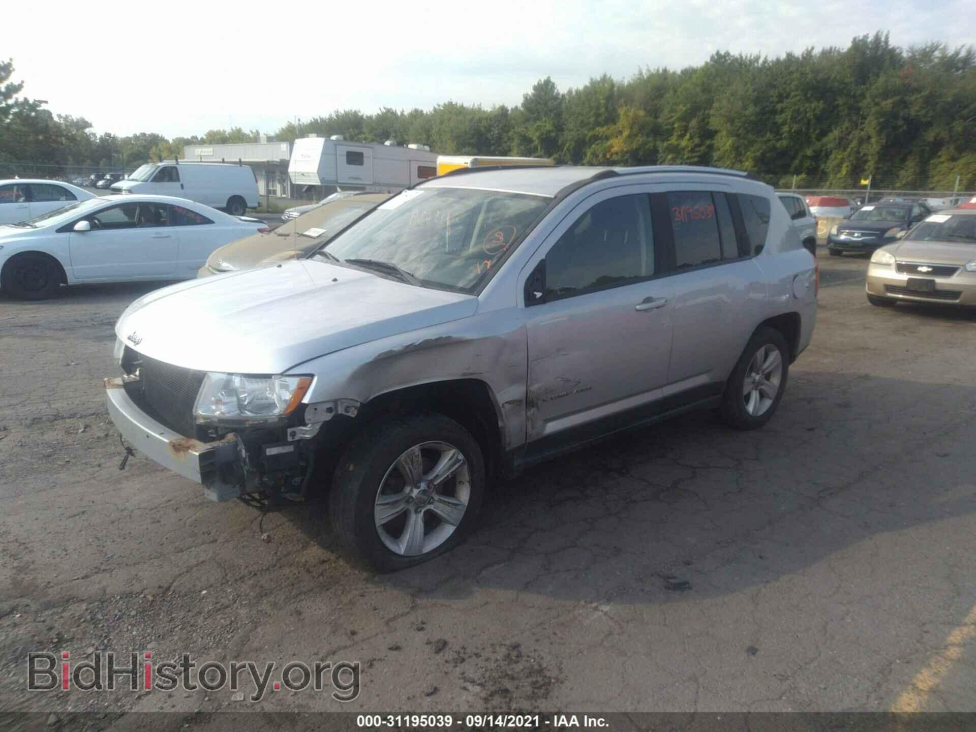 2012 JEEP COMPASS - VIN: 1C4NJDEB0CD665546 - Photo 2