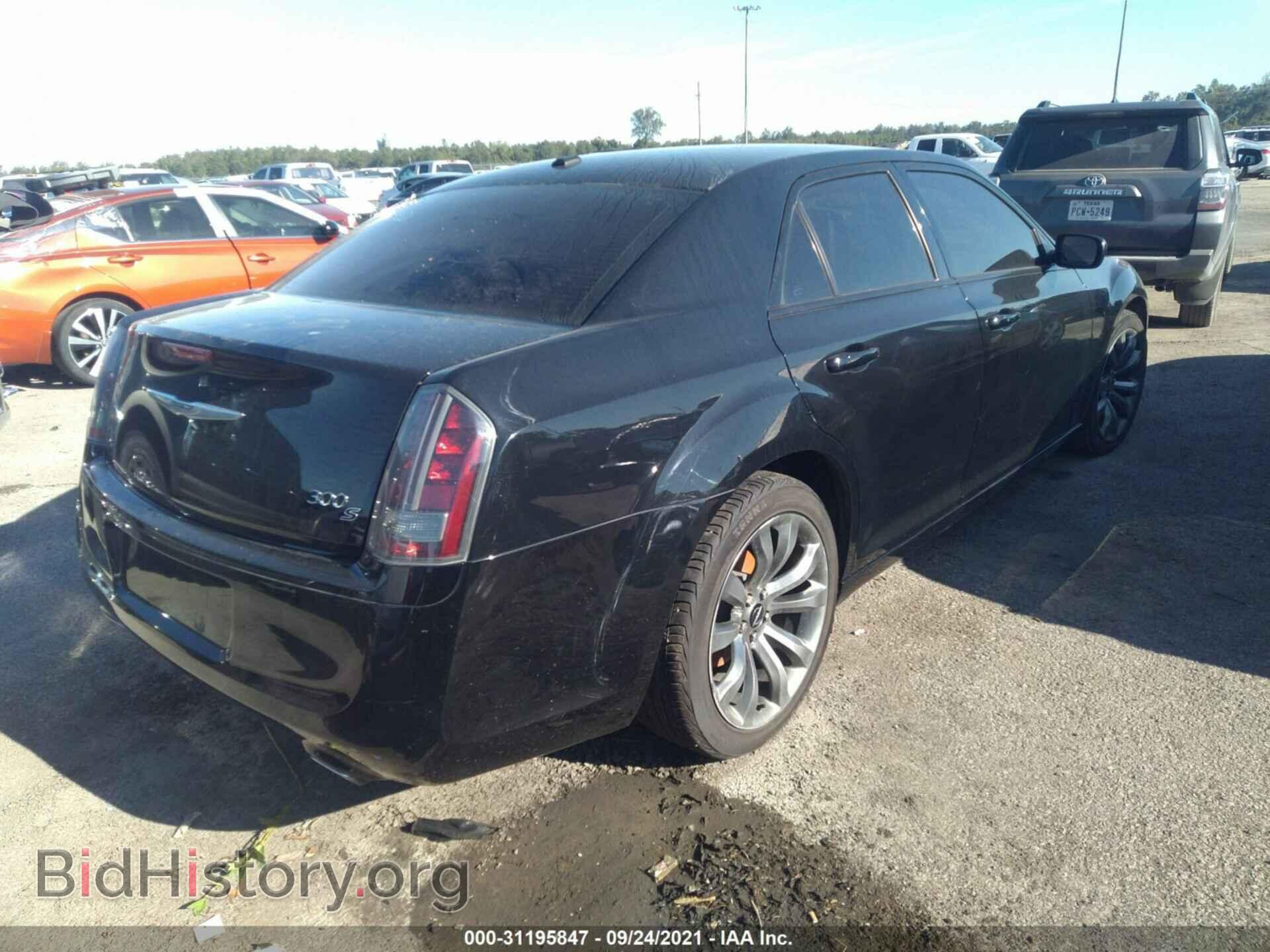 2014 CHRYSLER 300 - VIN: 2C3CCABGXEH381139 - Фото 4