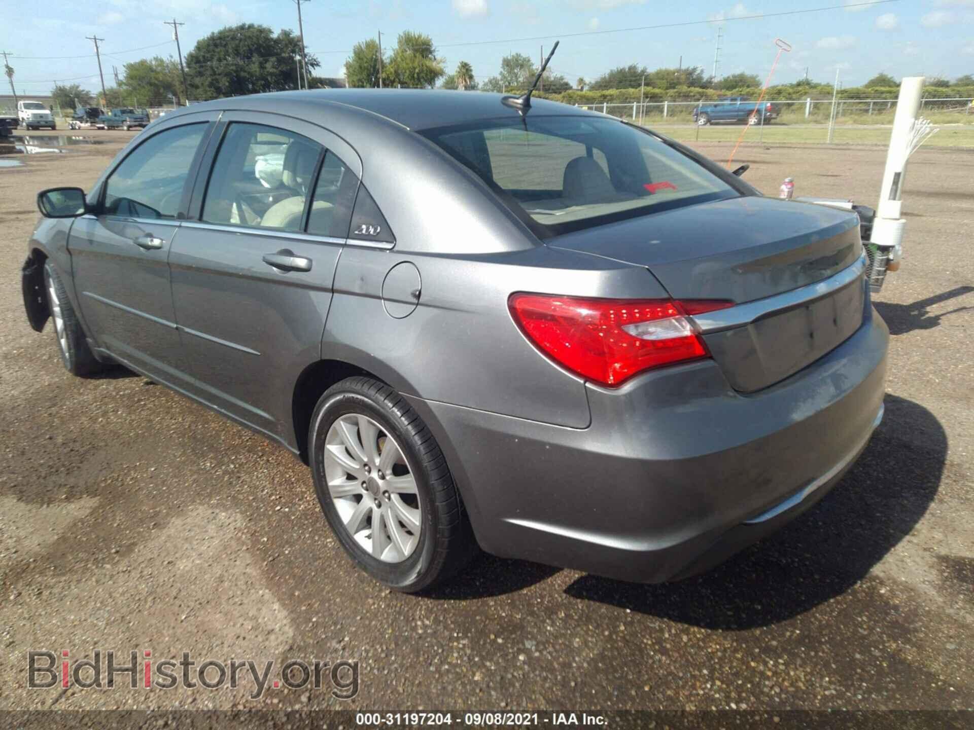 2012 CHRYSLER 200 - VIN: 1C3CCBBB2CN119923 - Фото 3