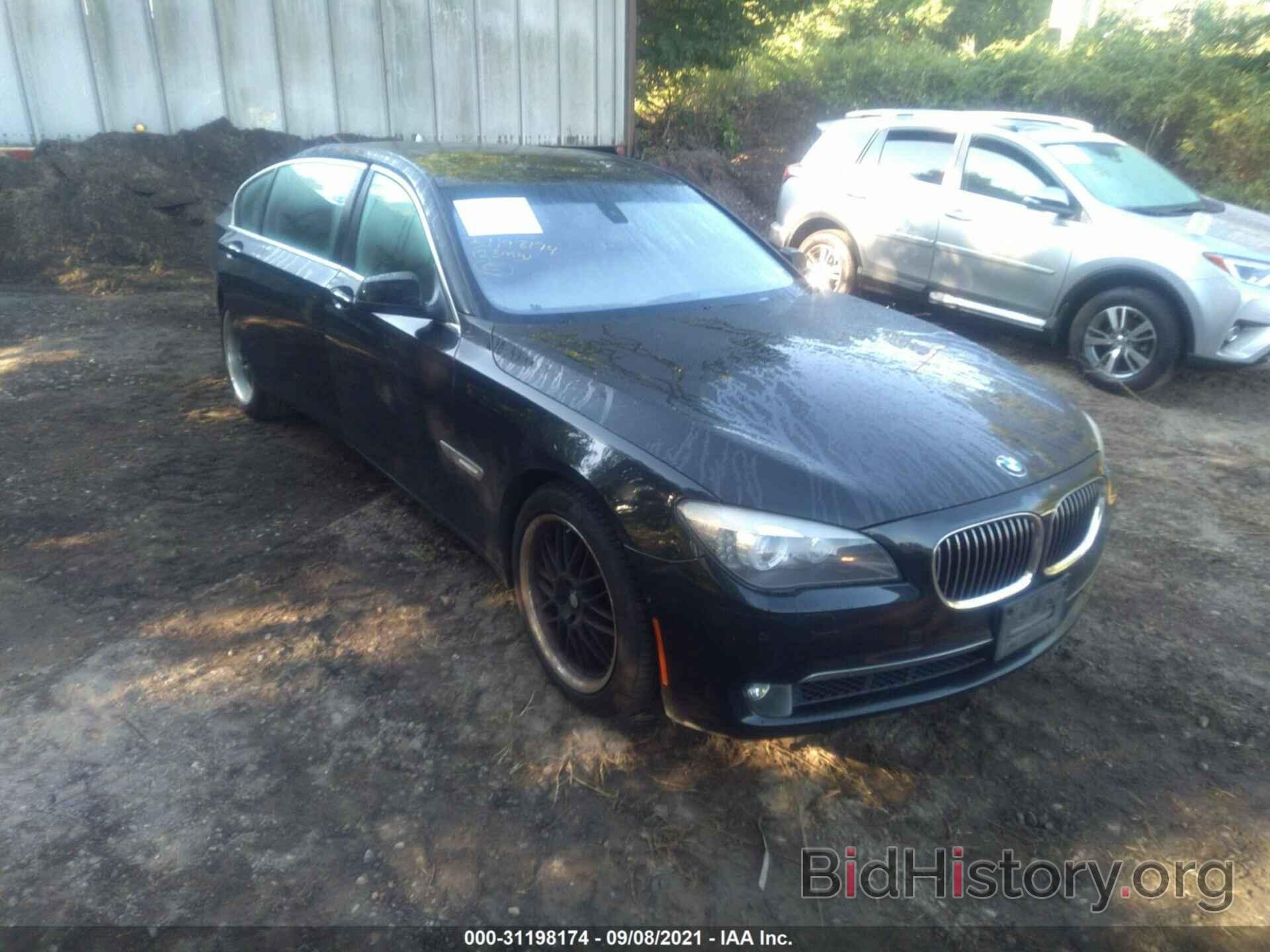 Photo WBAKB8C58CC963883 - BMW 7 SERIES 2012