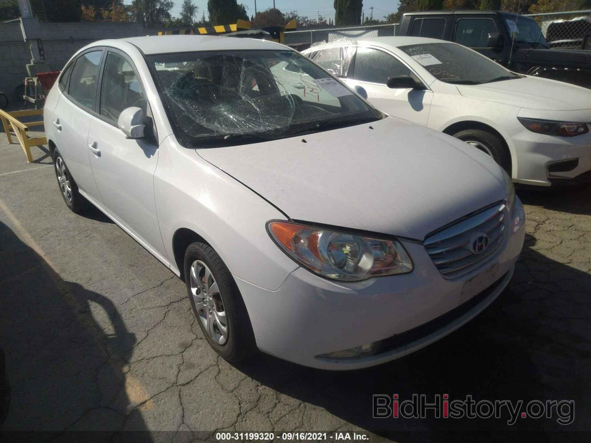 Photo KMHDU4AD3AU141097 - HYUNDAI ELANTRA 2010