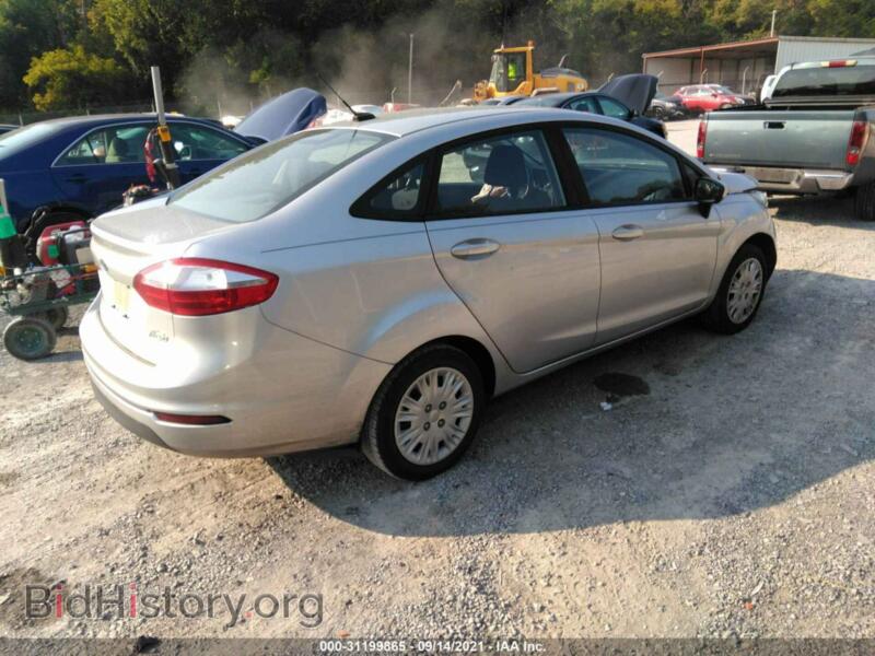 2018 Ford FIESTA (VIN 3FADP4AJ8JM100492) — фото 4 из 11