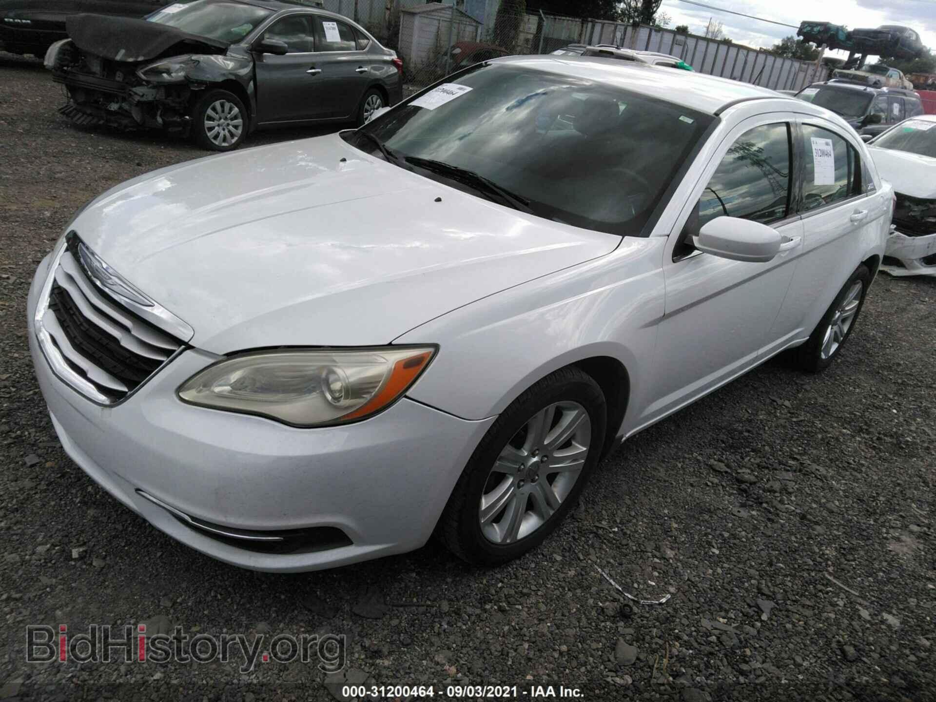 2014 CHRYSLER 200 - VIN: 1C3CCBBB1EN185964 - Фото 2