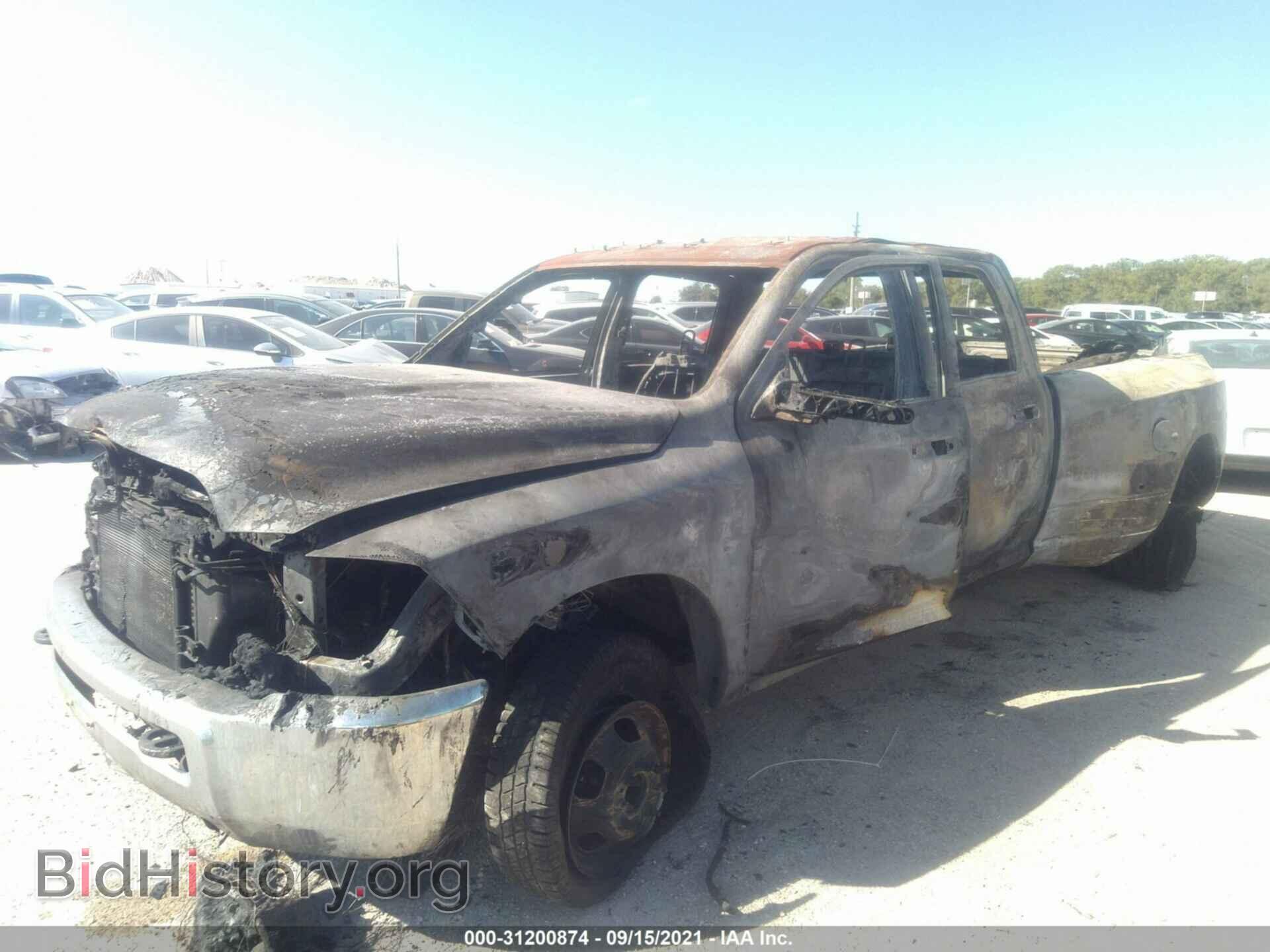 2012 RAM 3500 - VIN: 3C63DRGL2CG186282 - Photo 2