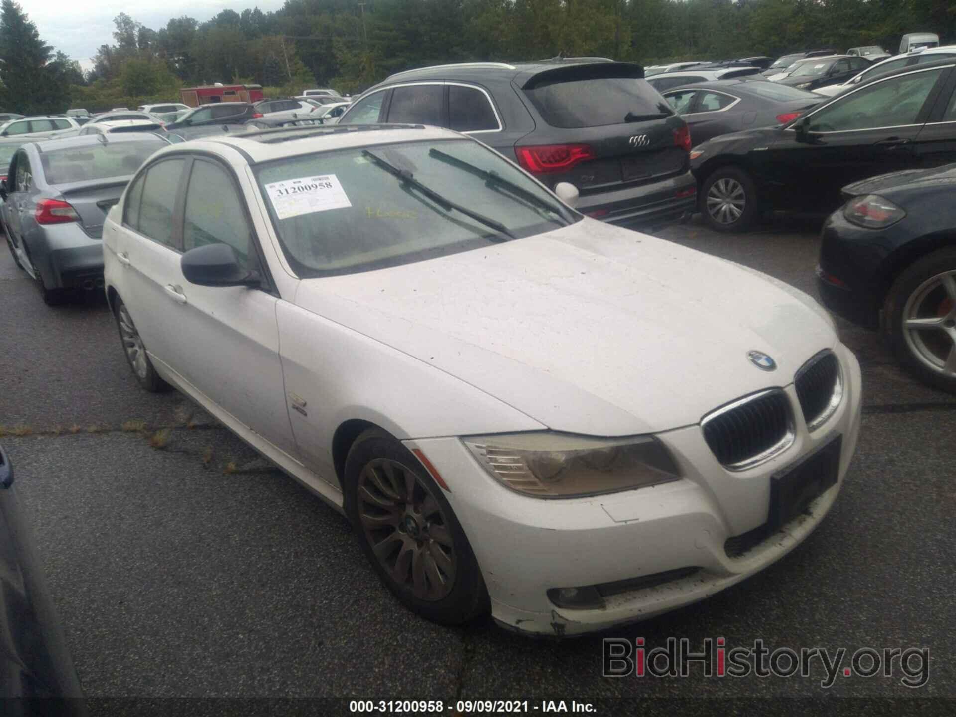 Photo WBAPK53579A643897 - BMW 3 SERIES 2009