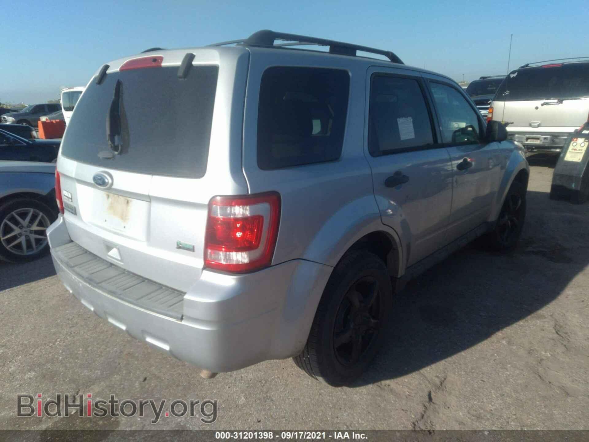 2011 FORD ESCAPE - VIN: 1FMCU0DG0BKB90863 - Фото 4