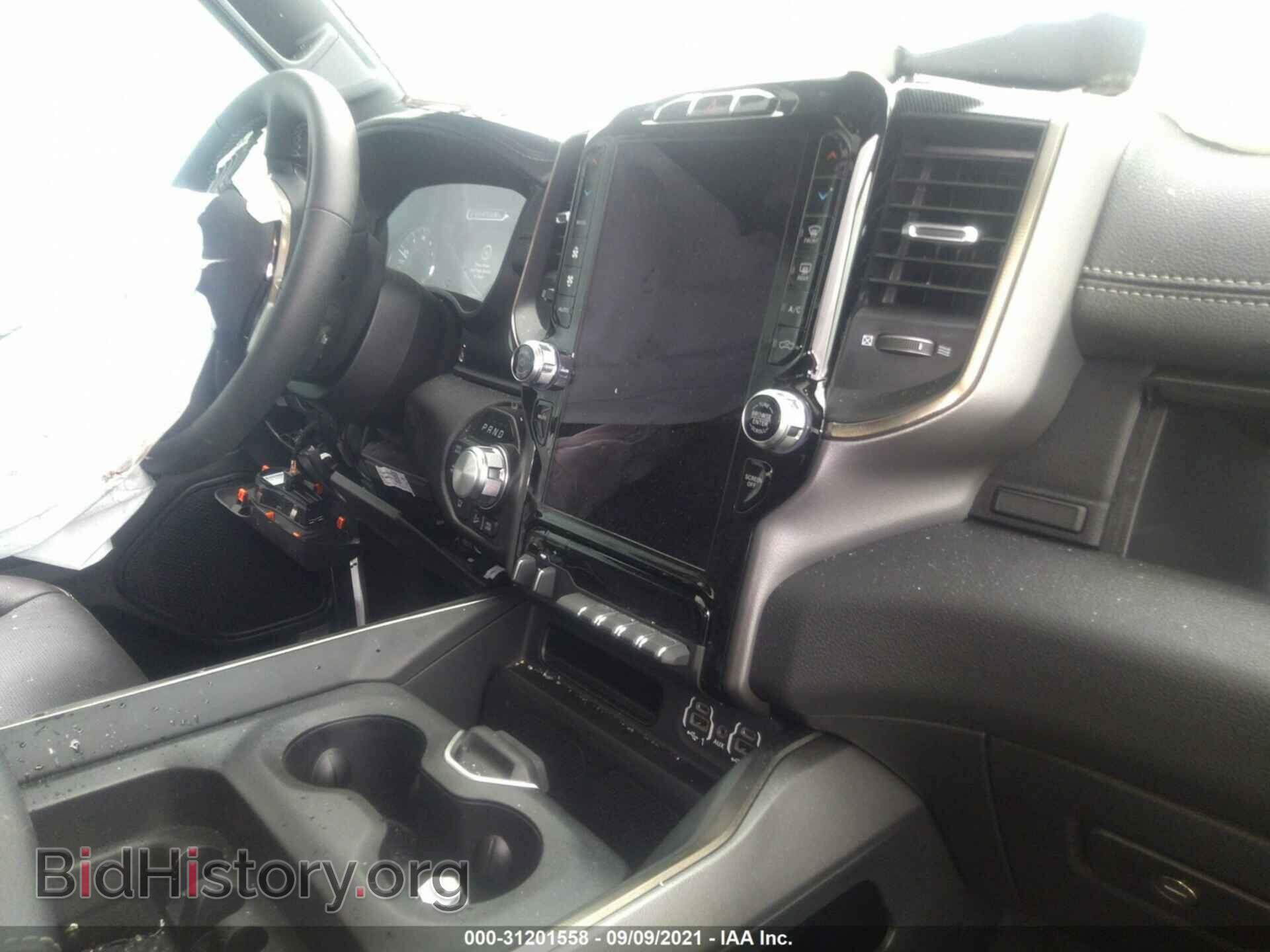 2021 RAM 1500 - VIN: 1C6SRFLT8MN772933 - Фото 5