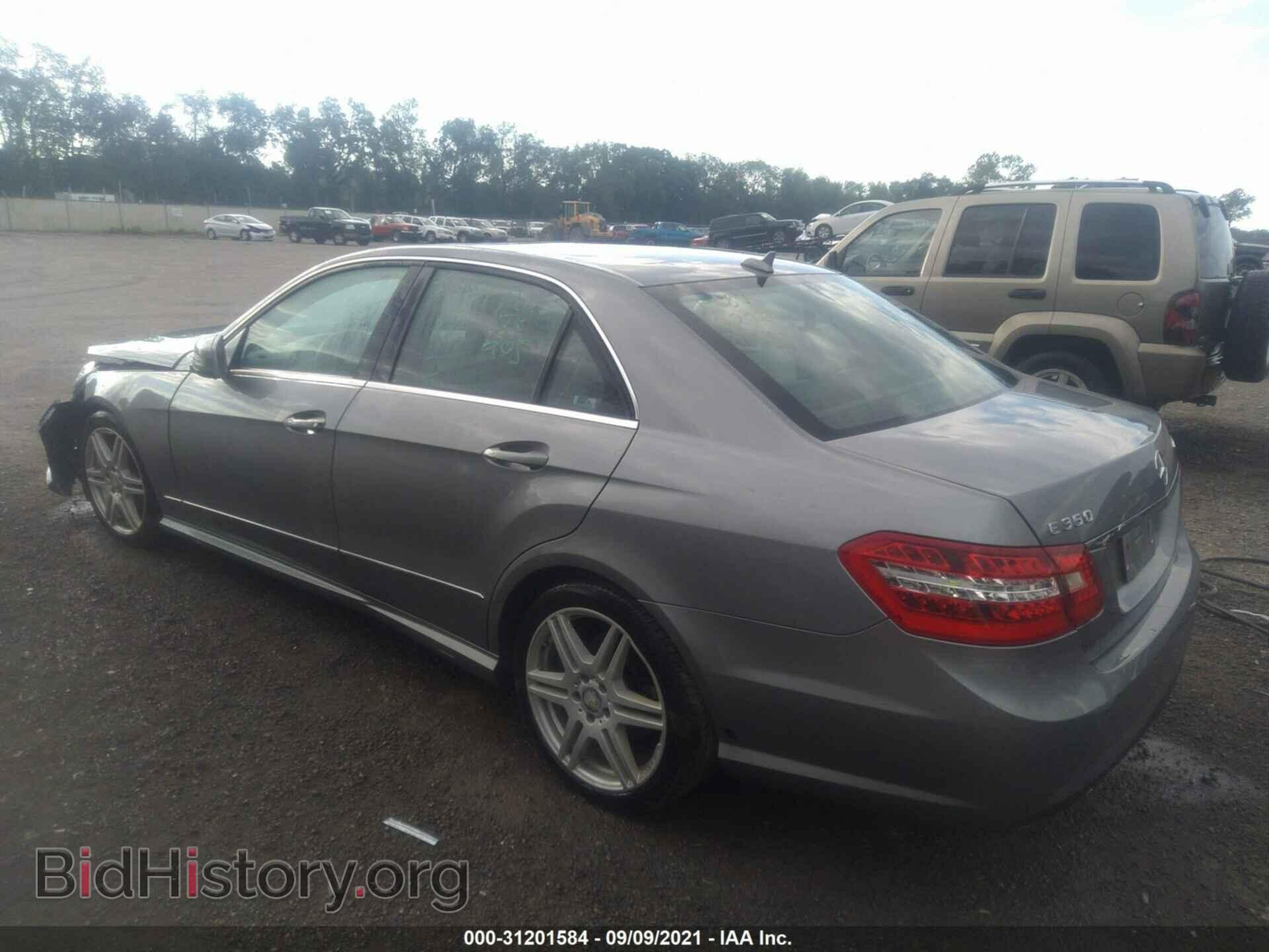 2010 MERCEDES-BENZ E-CLASS - VIN: WDDHF8HB3AA252722 - Фото 3