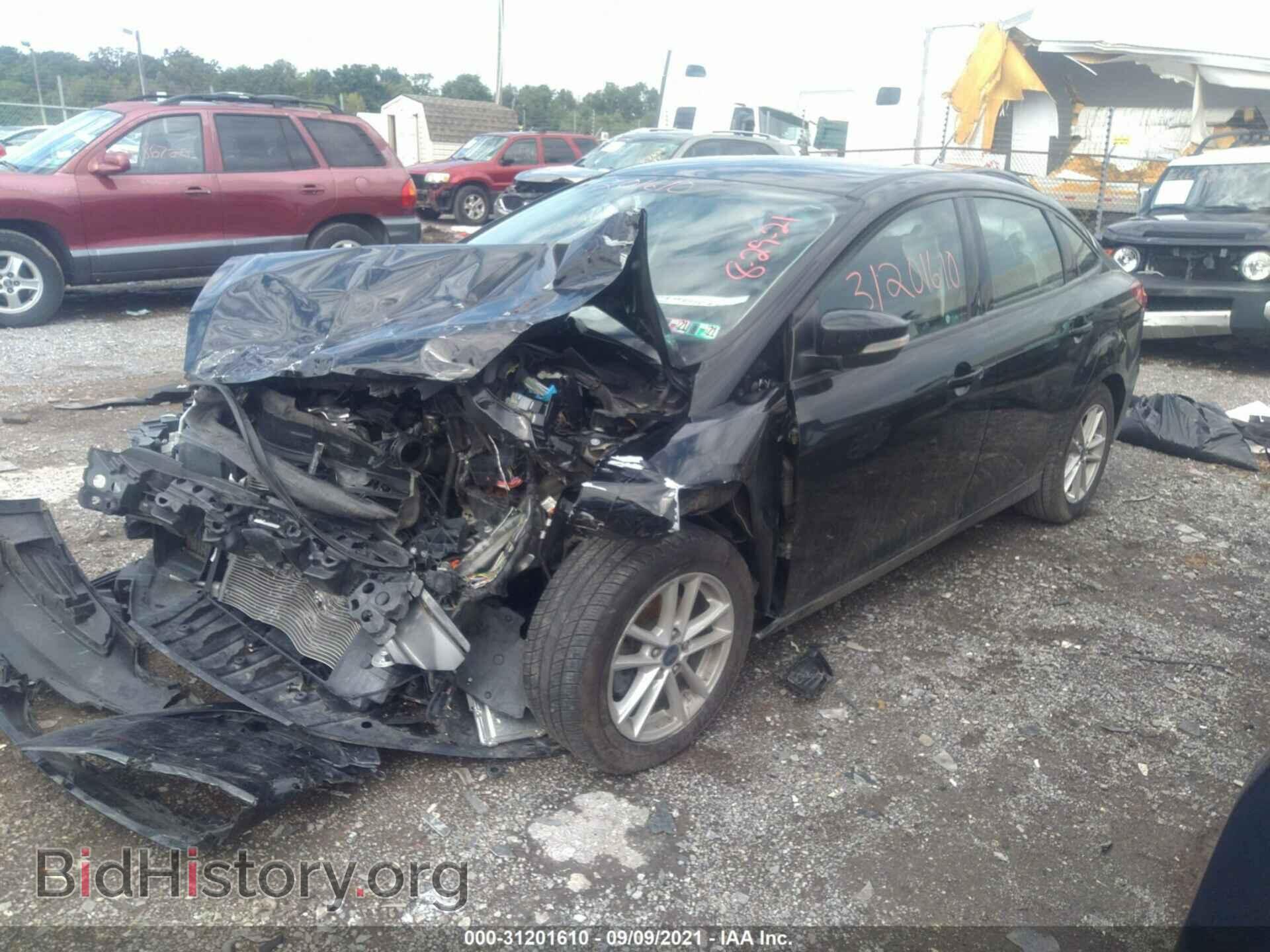 2017 FORD FOCUS - VIN: 1FADP3FE5HL302255 - Фото 2