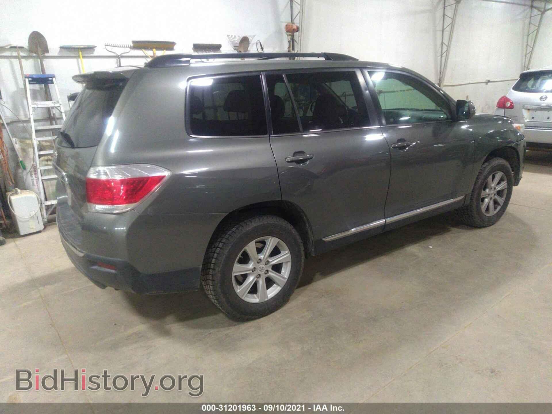 2011 TOYOTA HIGHLANDER - VIN: 5TDBK3EH7BS049585 - Фото 4