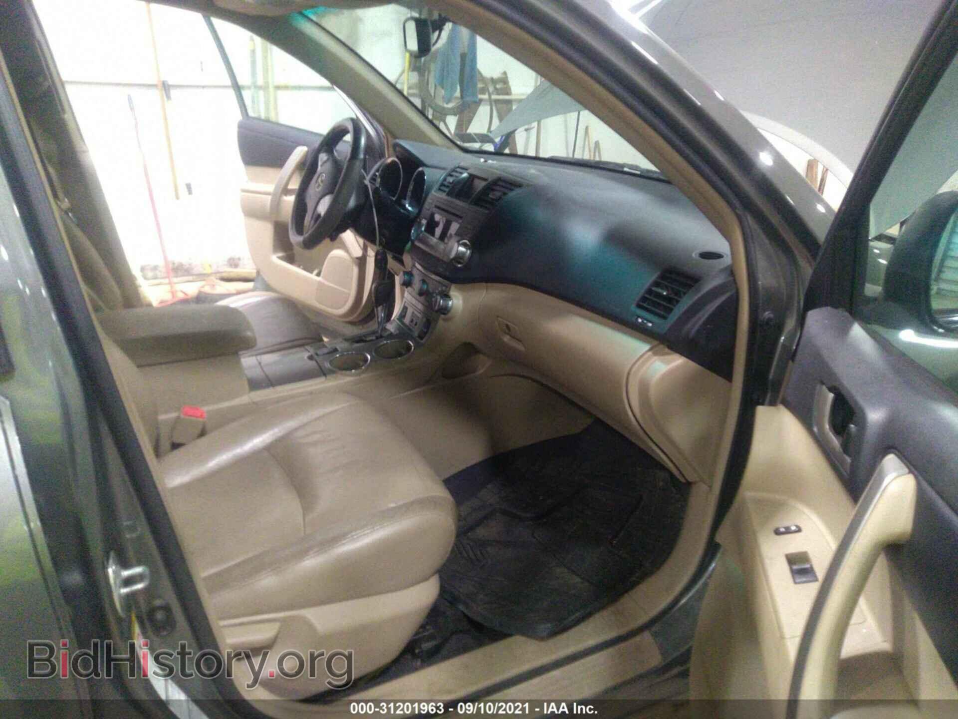 2011 TOYOTA HIGHLANDER - VIN: 5TDBK3EH7BS049585 - Фото 5