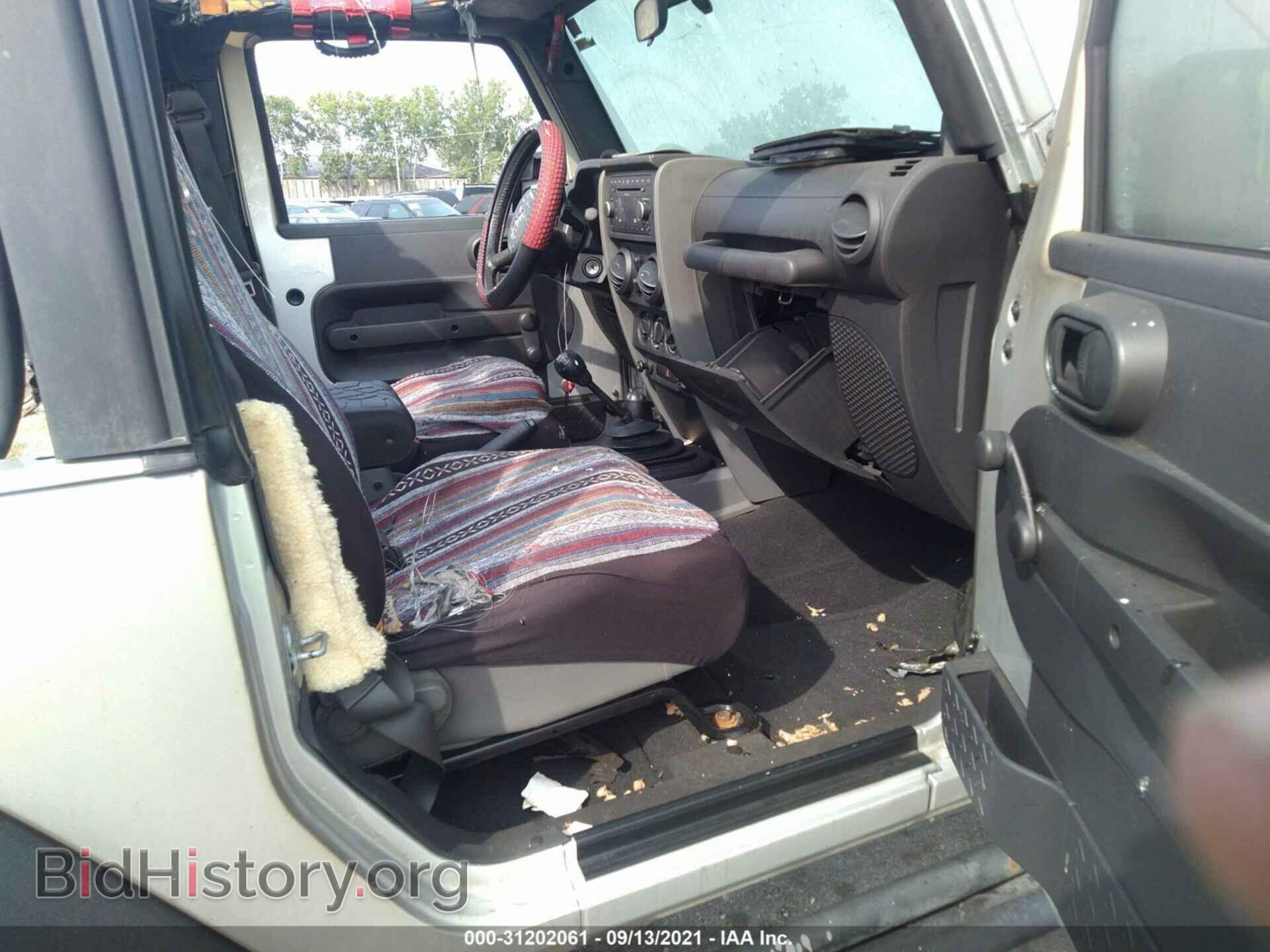 2008 JEEP WRANGLER - VIN: 1J4FA24118L556313 - Фото 5