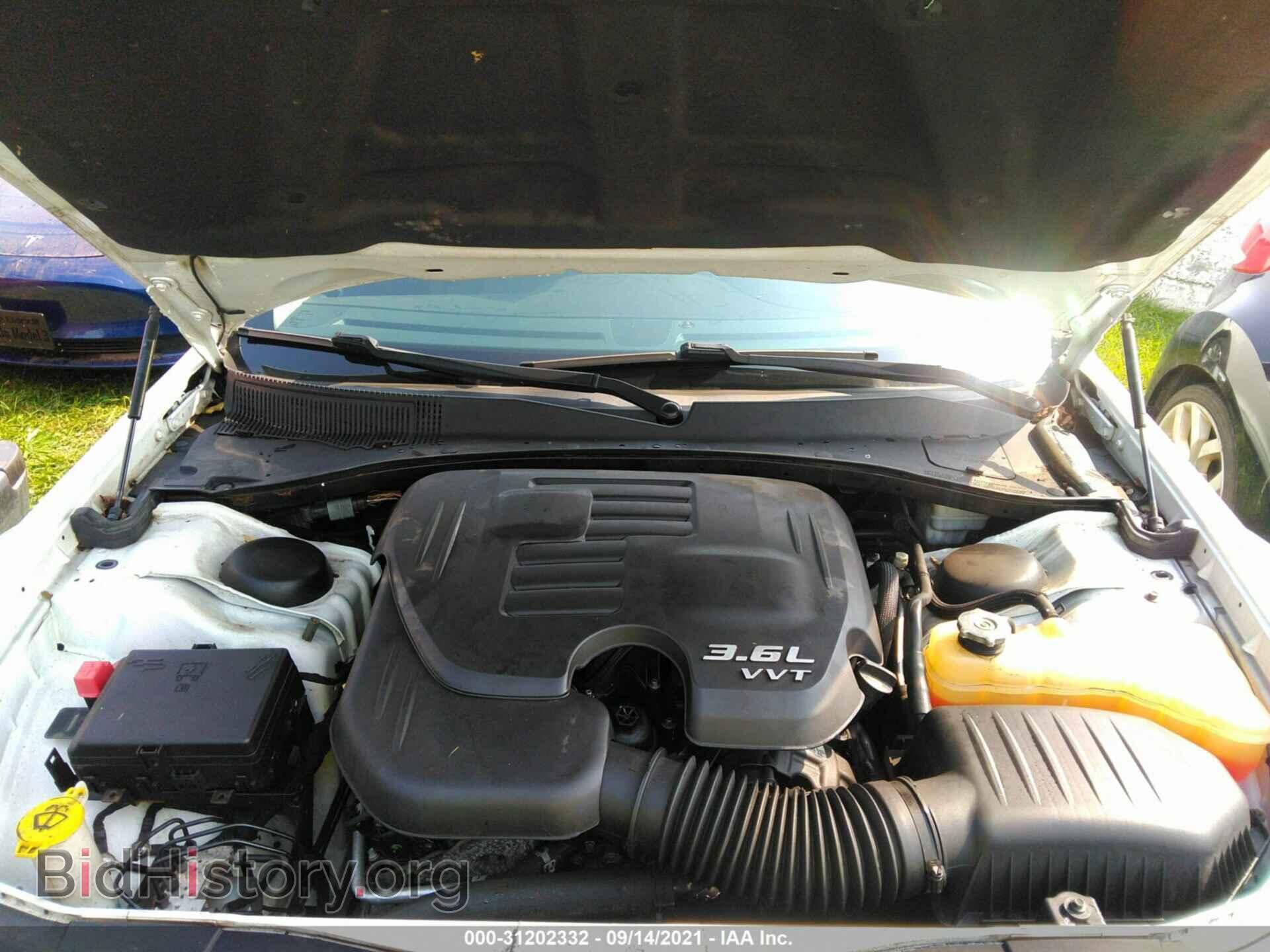 2015 CHRYSLER 300 - VIN: 2C3CCARG0FH883181 - Фото 10