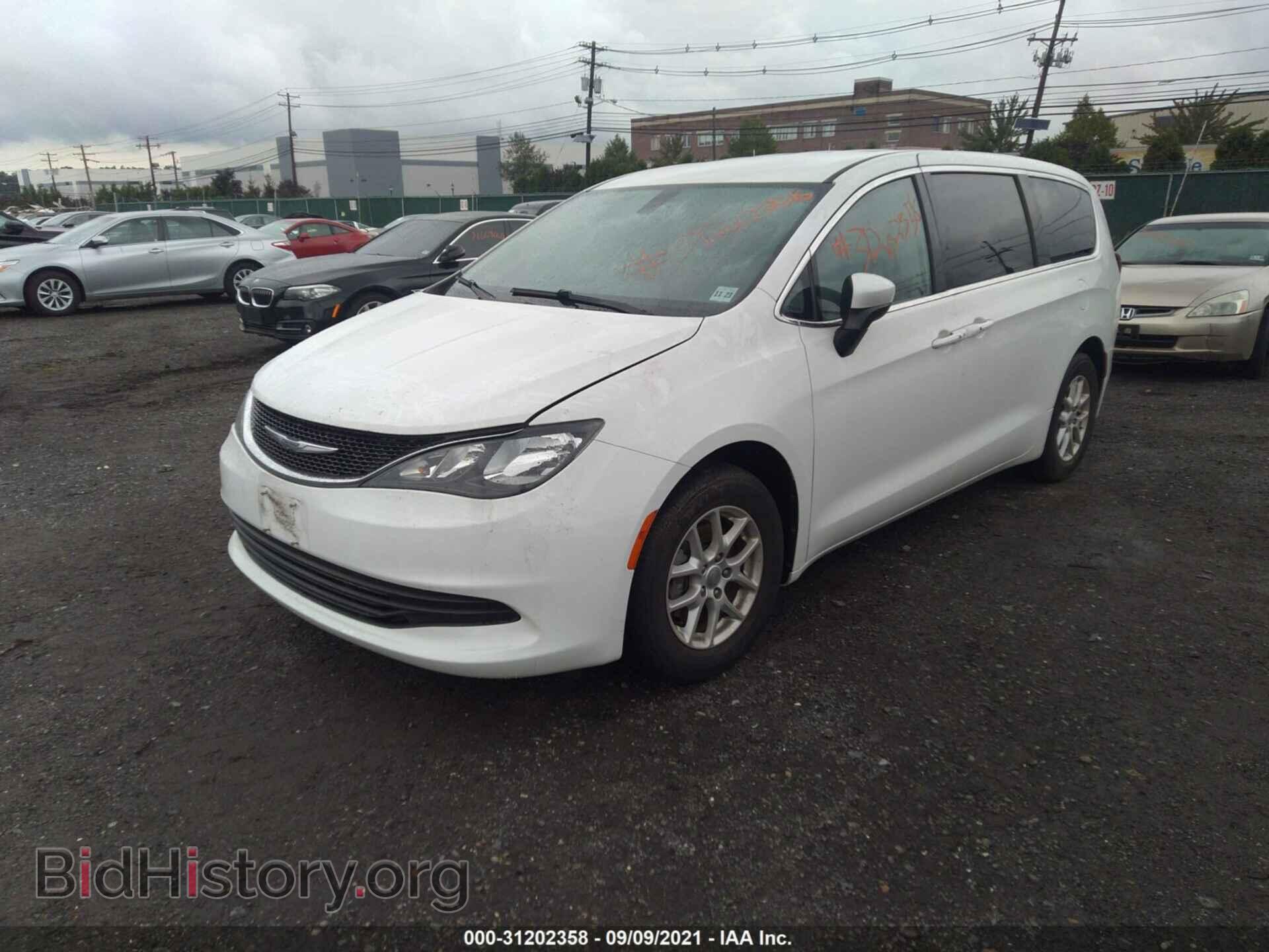 2017 CHRYSLER PACIFICA - VIN: 2C4RC1DG1HR620983 - Photo 2