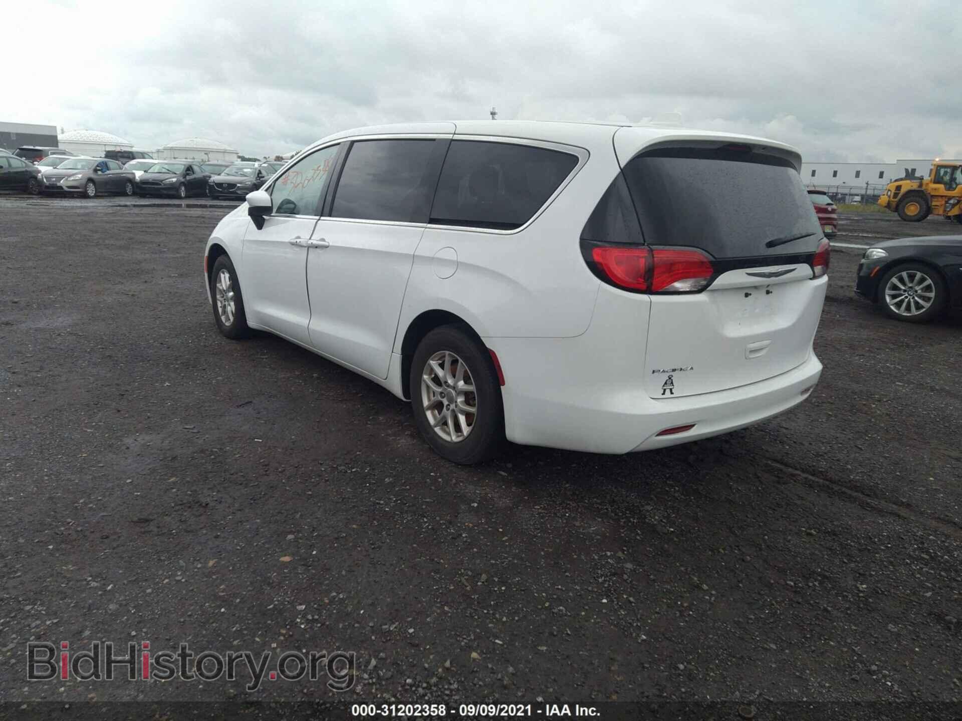 2017 CHRYSLER PACIFICA - VIN: 2C4RC1DG1HR620983 - Photo 3