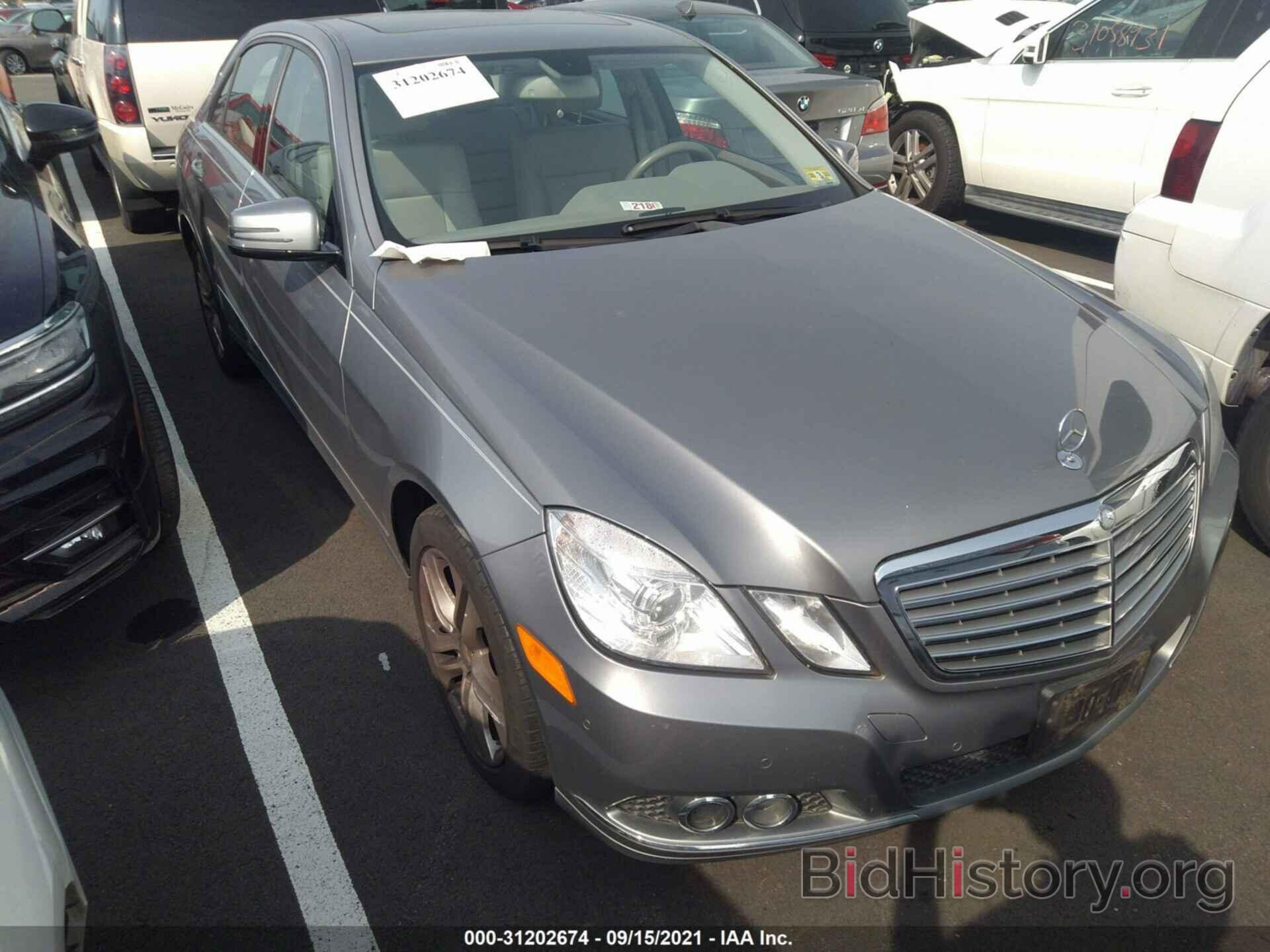 Photo WDDHF5GB0AA074154 - MERCEDES-BENZ E-CLASS 2010