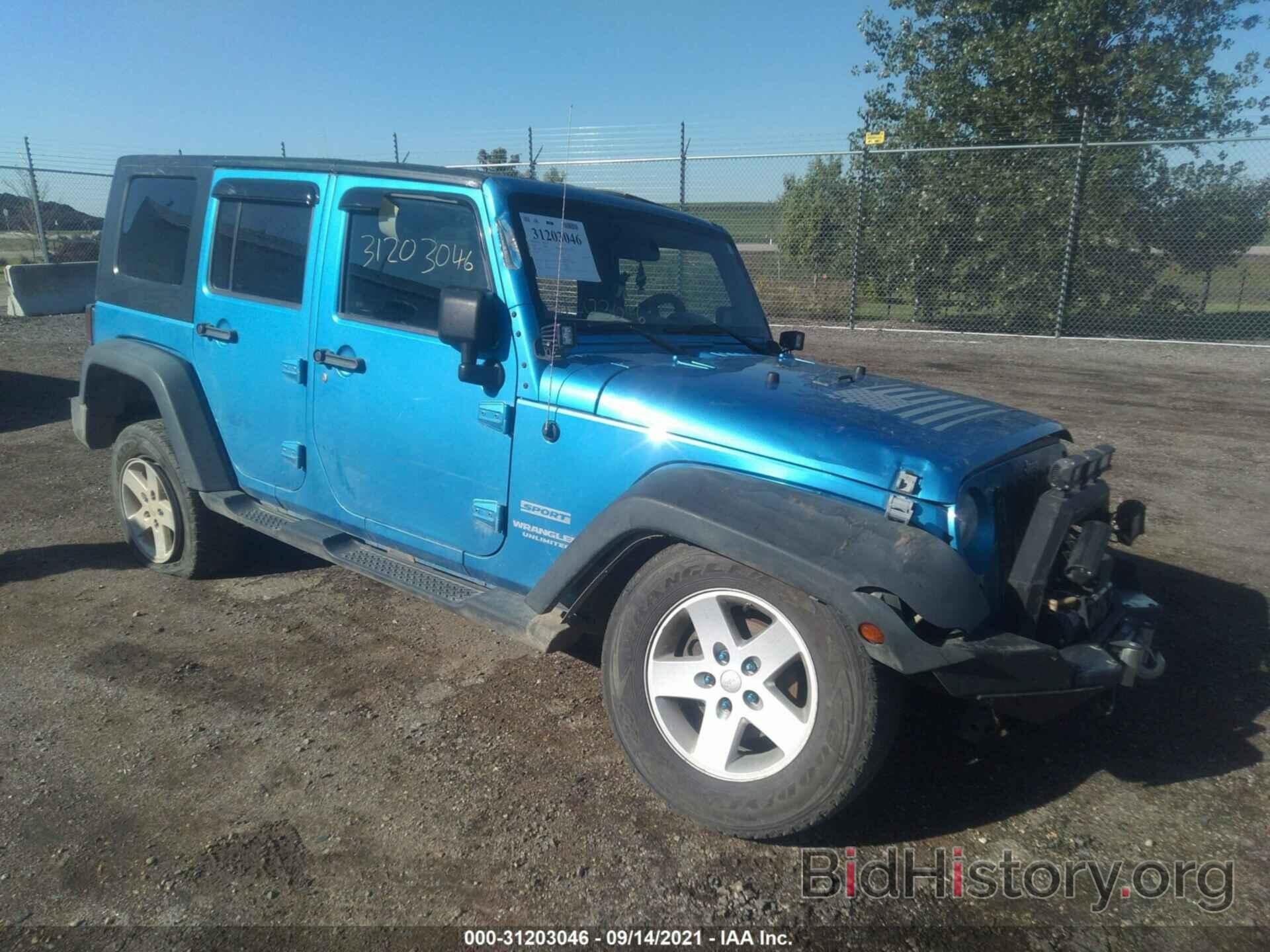 Photo 1J4BA3H16AL114146 - JEEP WRANGLER UNLIMITED 2010