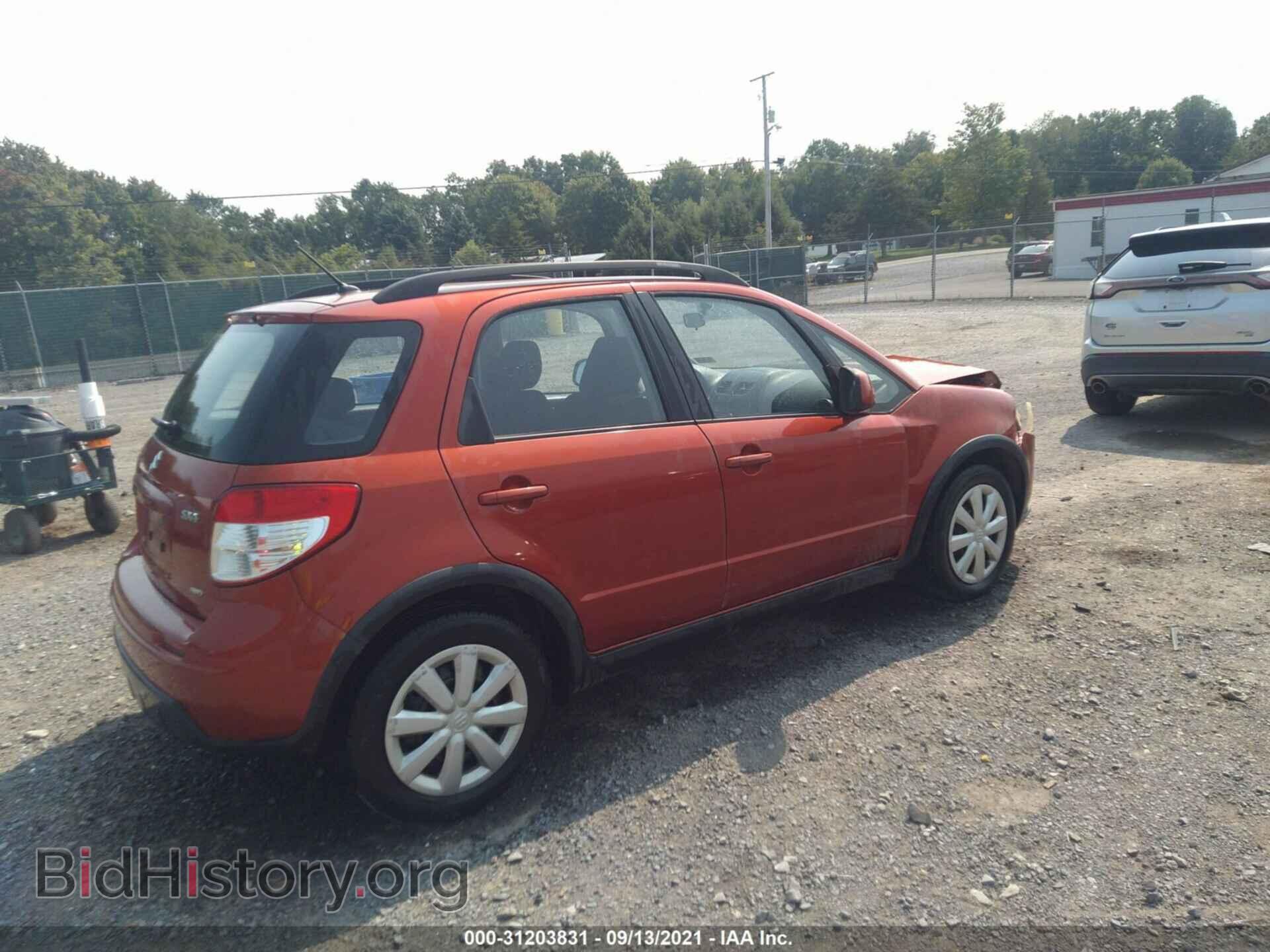 2011 SUZUKI SX4 - VIN: JS2YB5A38B6301270 - Photo 4