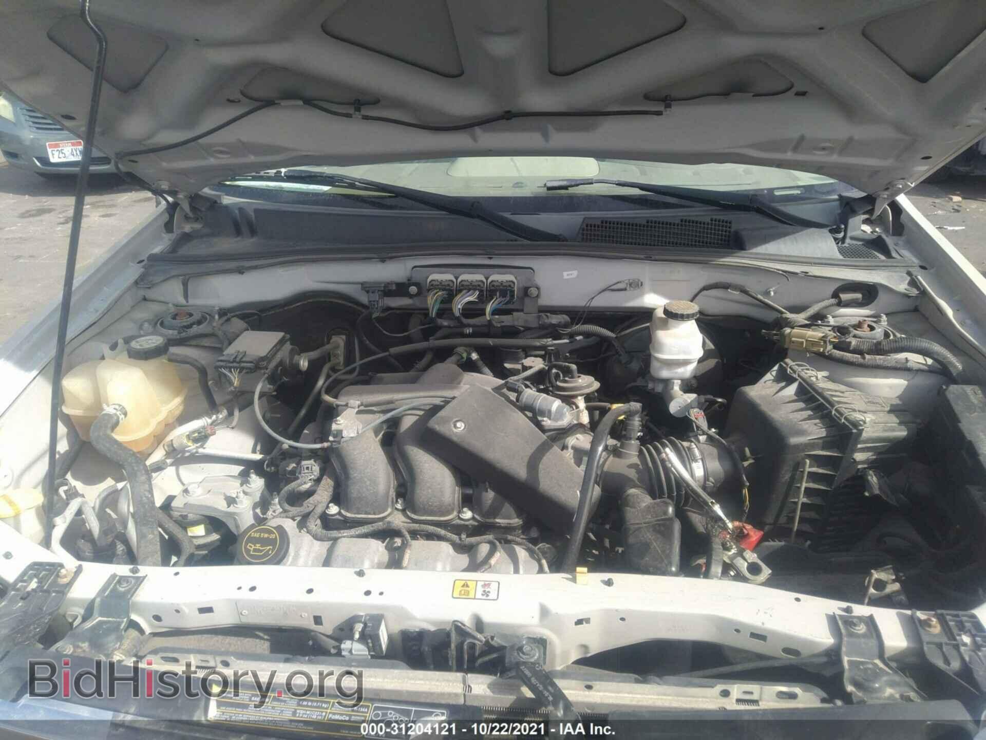 2008 FORD ESCAPE - VIN: 1FMCU93128KA26721 - Фото 10