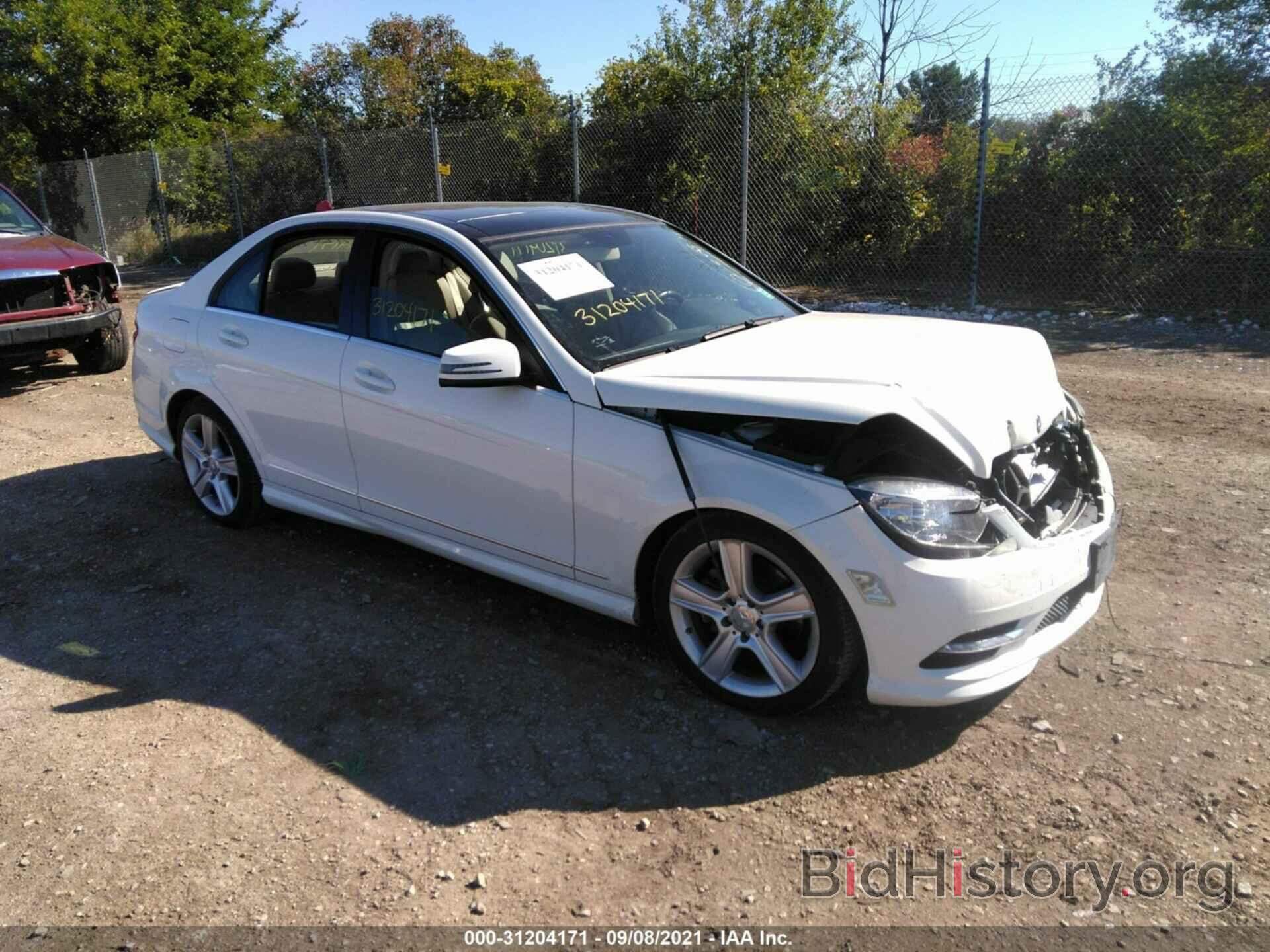 Photo WDDGF8BB5BR170482 - MERCEDES-BENZ C-CLASS 2011