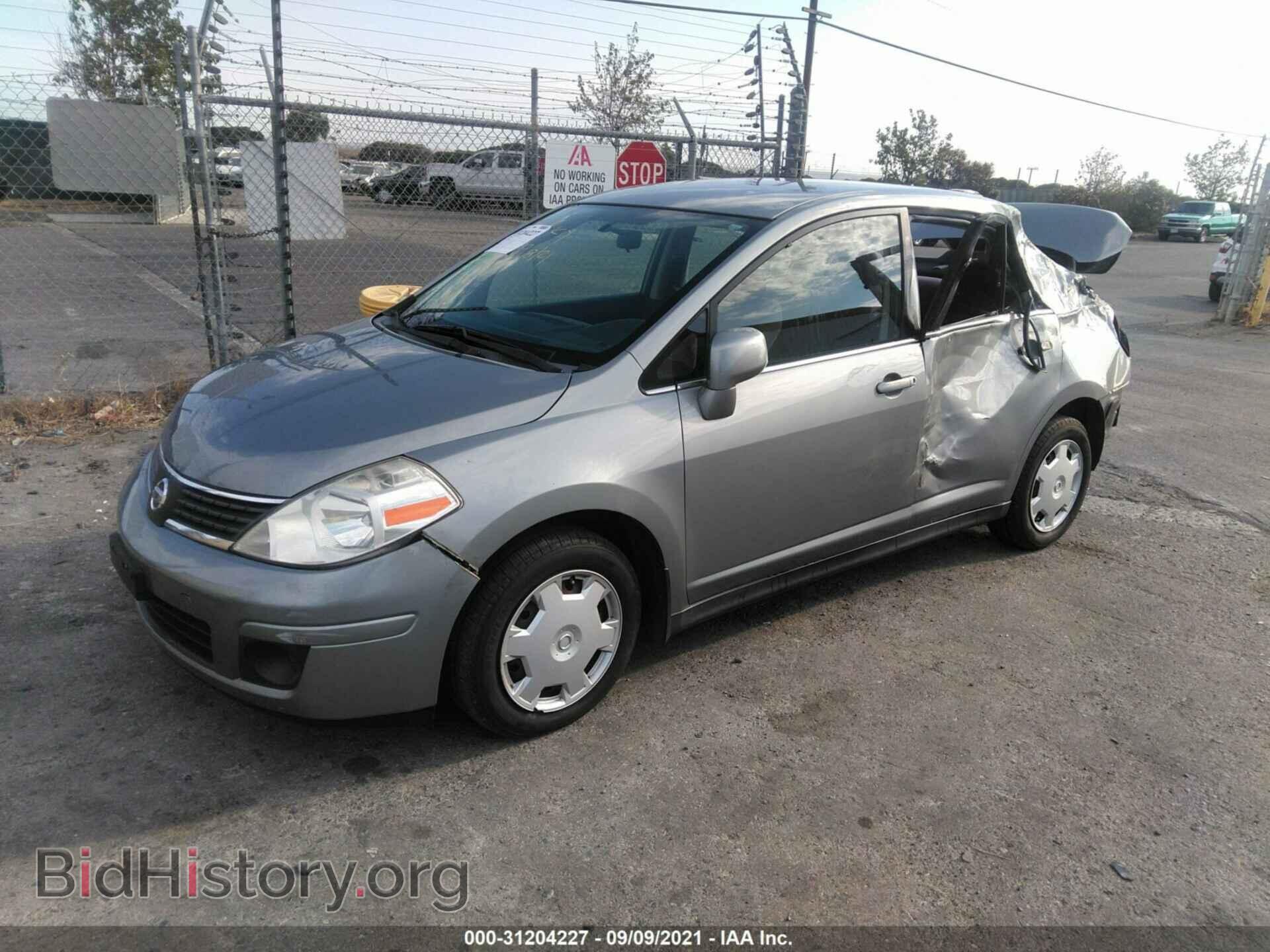 2007 NISSAN VERSA - VIN: 3N1BC11E27L421430 - Фото 2