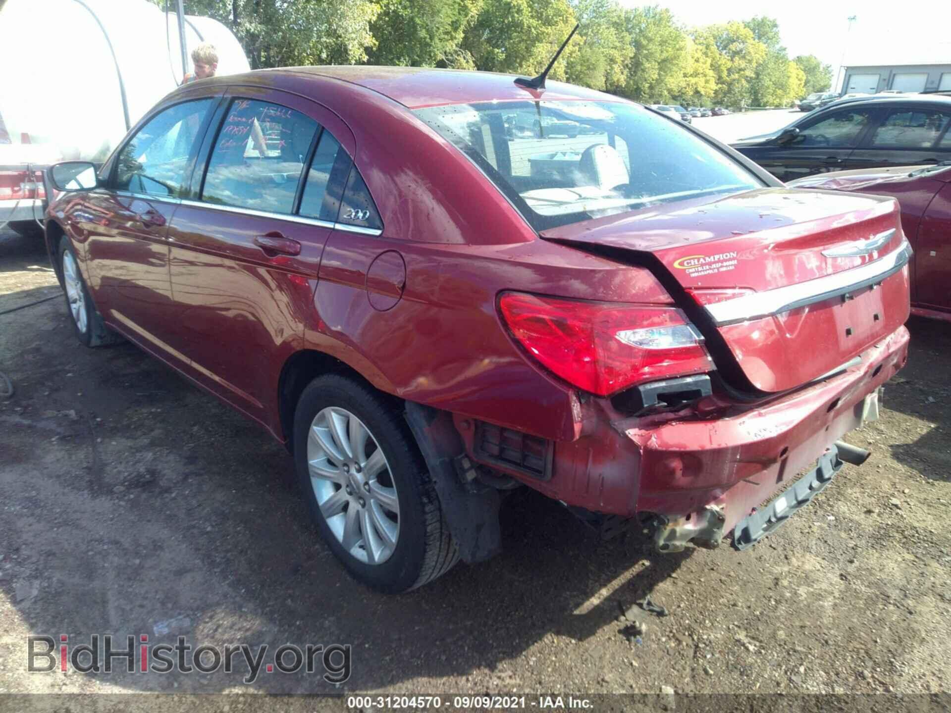 2011 CHRYSLER 200 - VIN: 1C3BC1FB8BN590070 - Photo 3