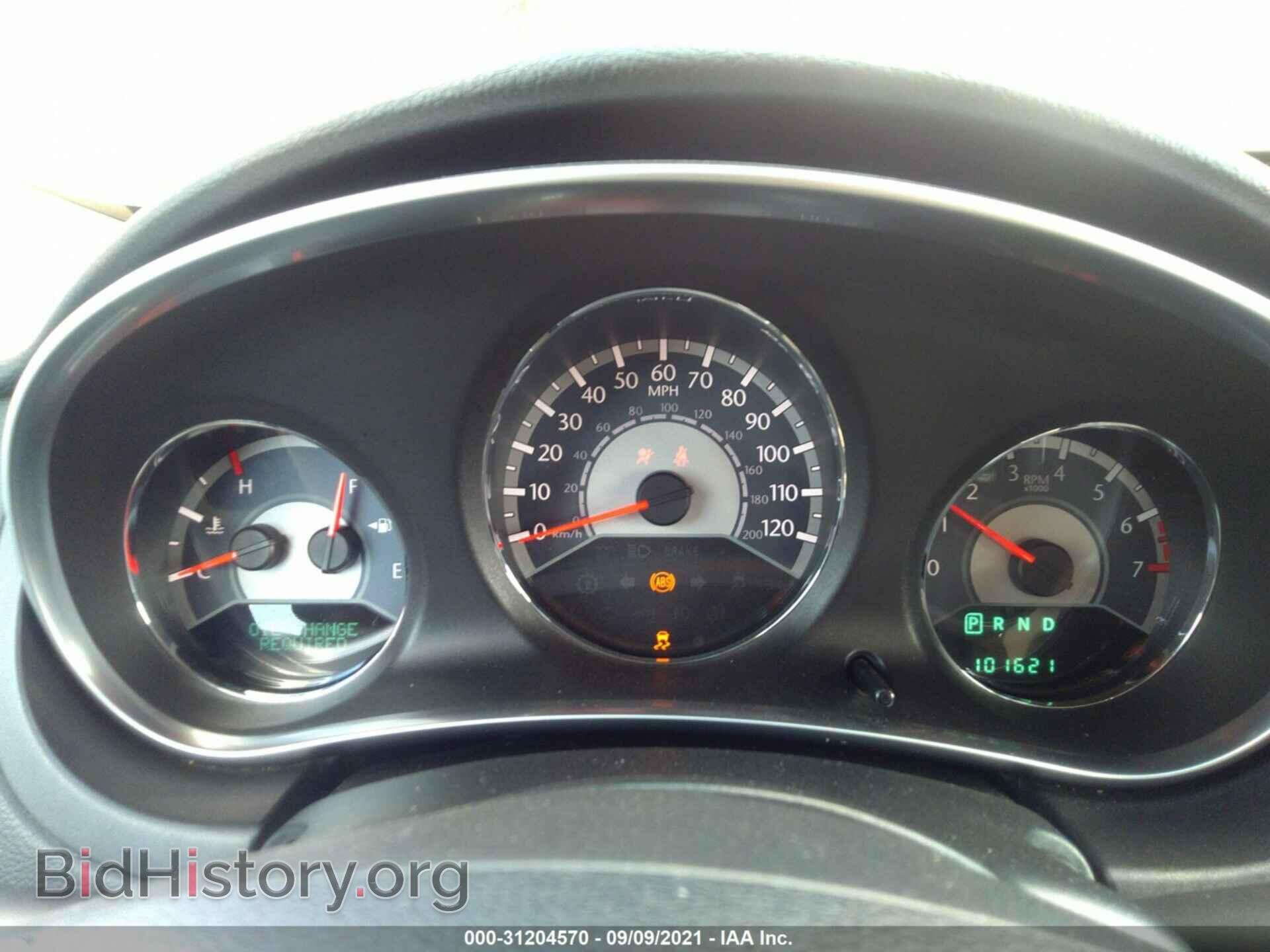 2011 CHRYSLER 200 - VIN: 1C3BC1FB8BN590070 - Photo 7