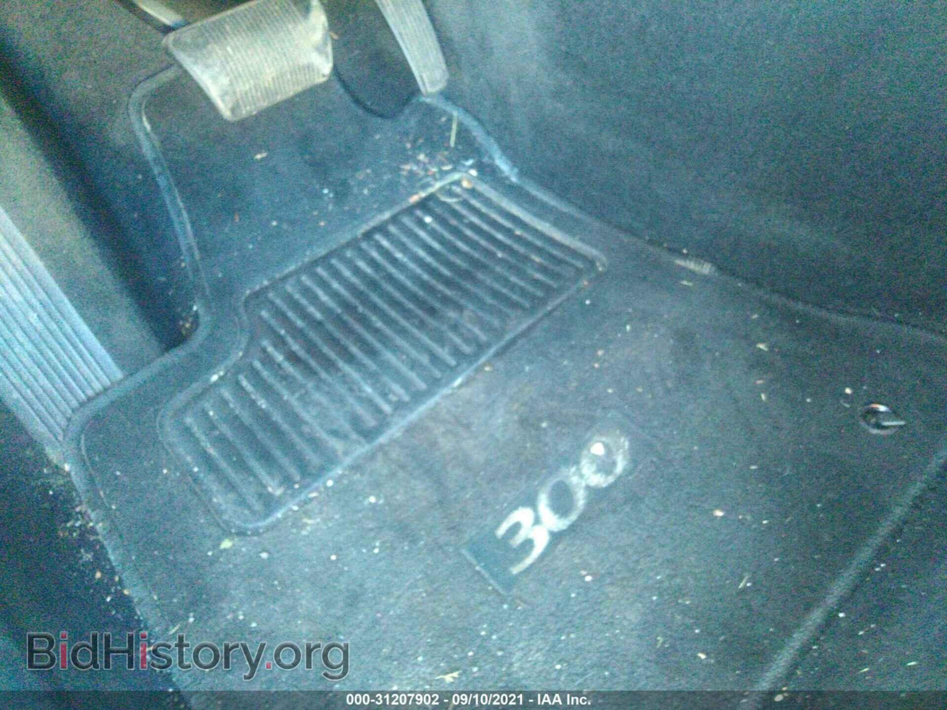 2014 CHRYSLER 300 - VIN: 2C3CCARG2EH280456 - Photo 6