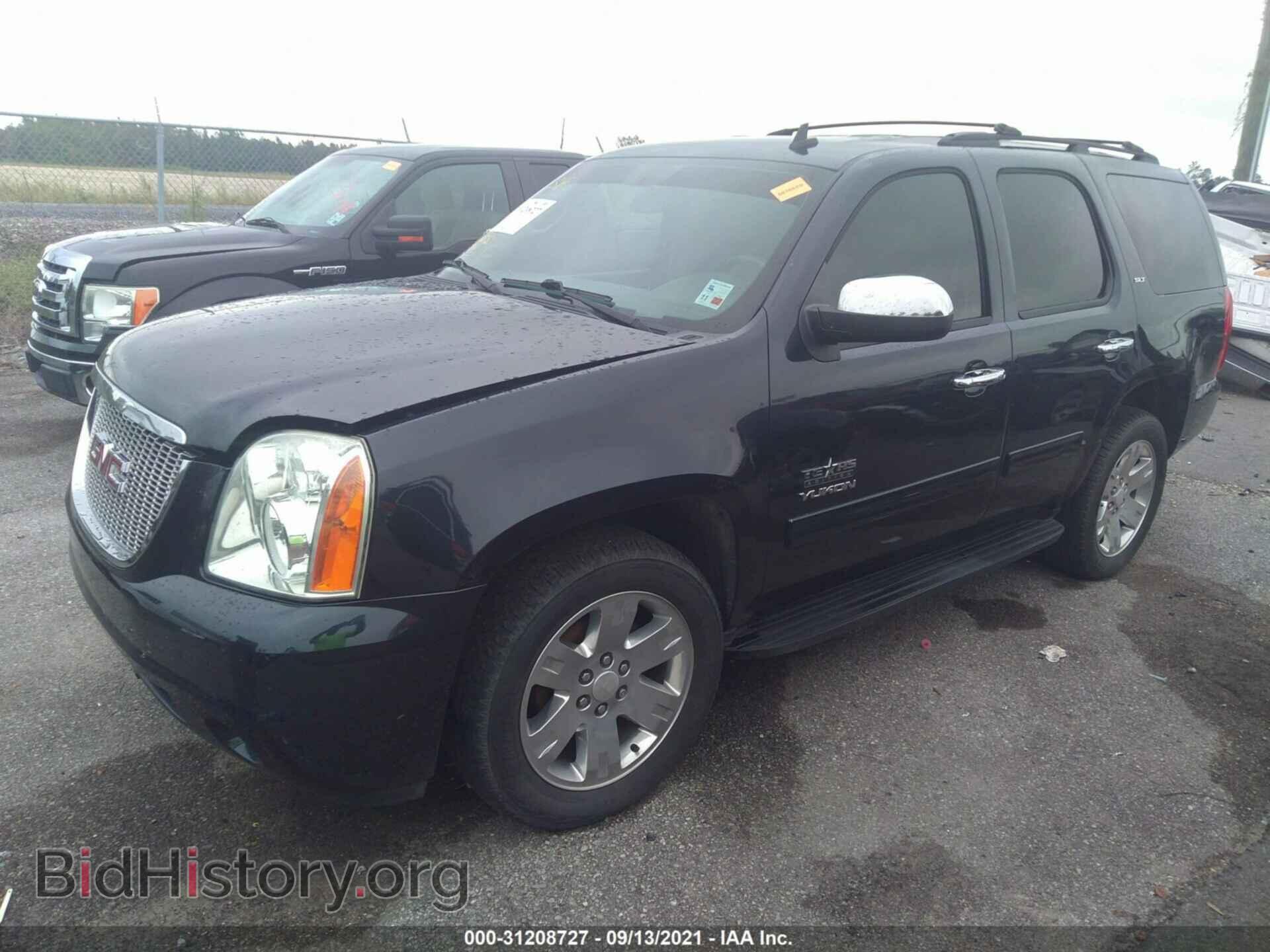 2013 GMC YUKON - VIN: 1GKS1CE08DR206348 - Фото 2