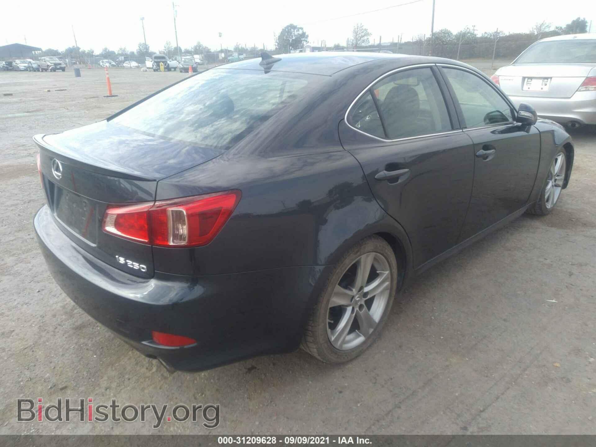 2011 LEXUS IS 250 - VIN: JTHBF5C26B5153200 - Photo 4
