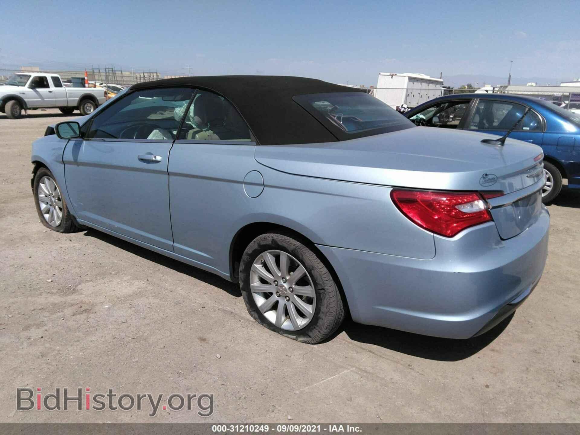 2013 CHRYSLER 200 - VIN: 1C3BCBEB4DN633295 - Фото 3