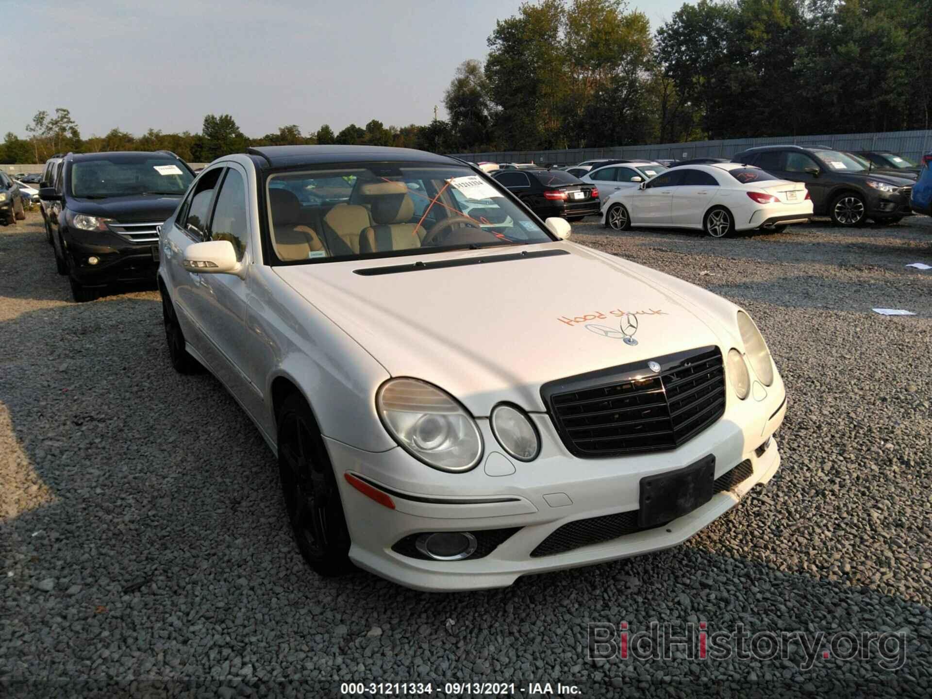 Photo WDBUF87X38B209412 - MERCEDES-BENZ E-CLASS 2008