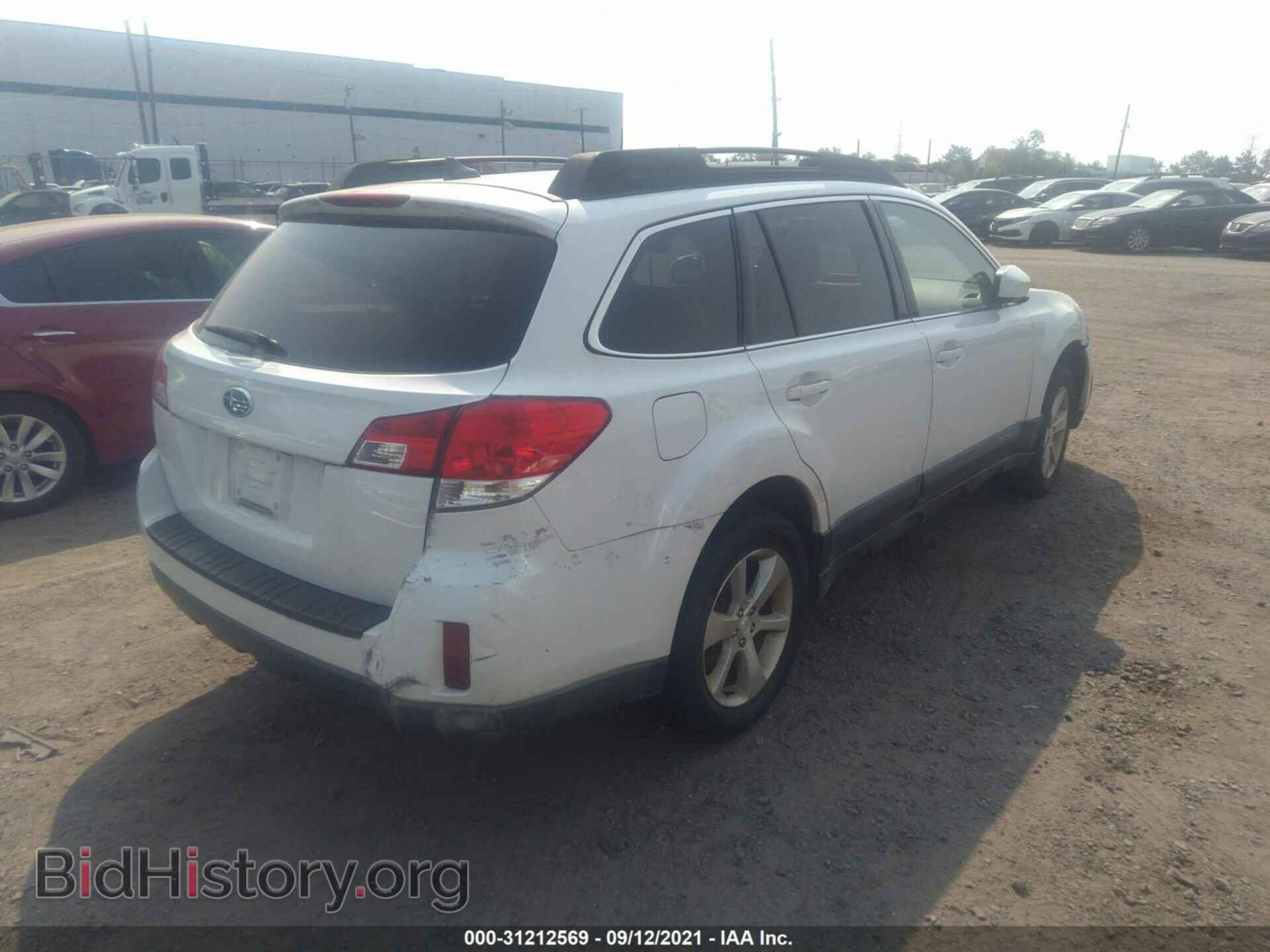 2013 SUBARU OUTBACK - VIN: 4S4BRBPC3D3256563 - Фото 4