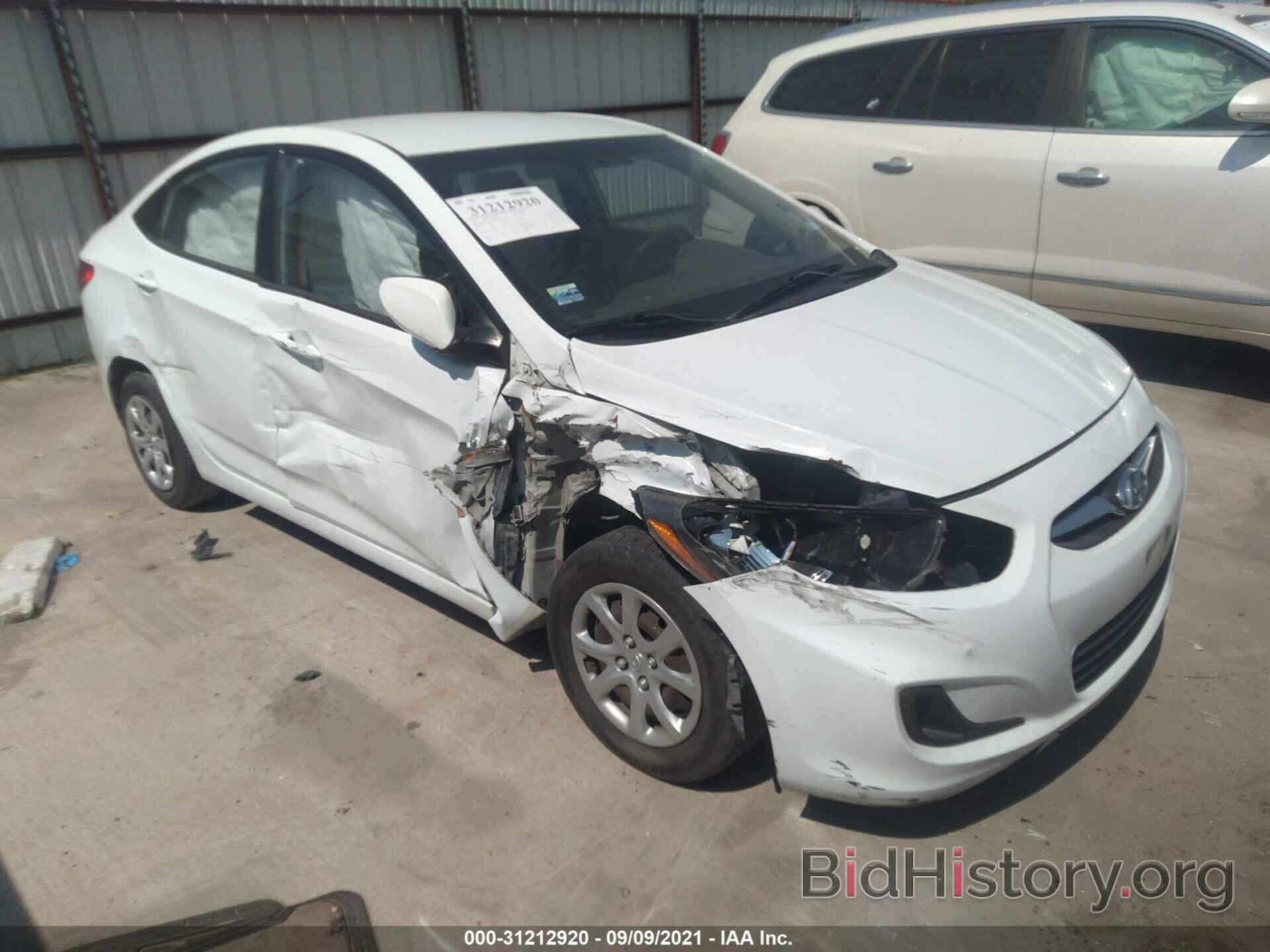 Photo KMHCT4AE0DU516830 - HYUNDAI ACCENT 2013