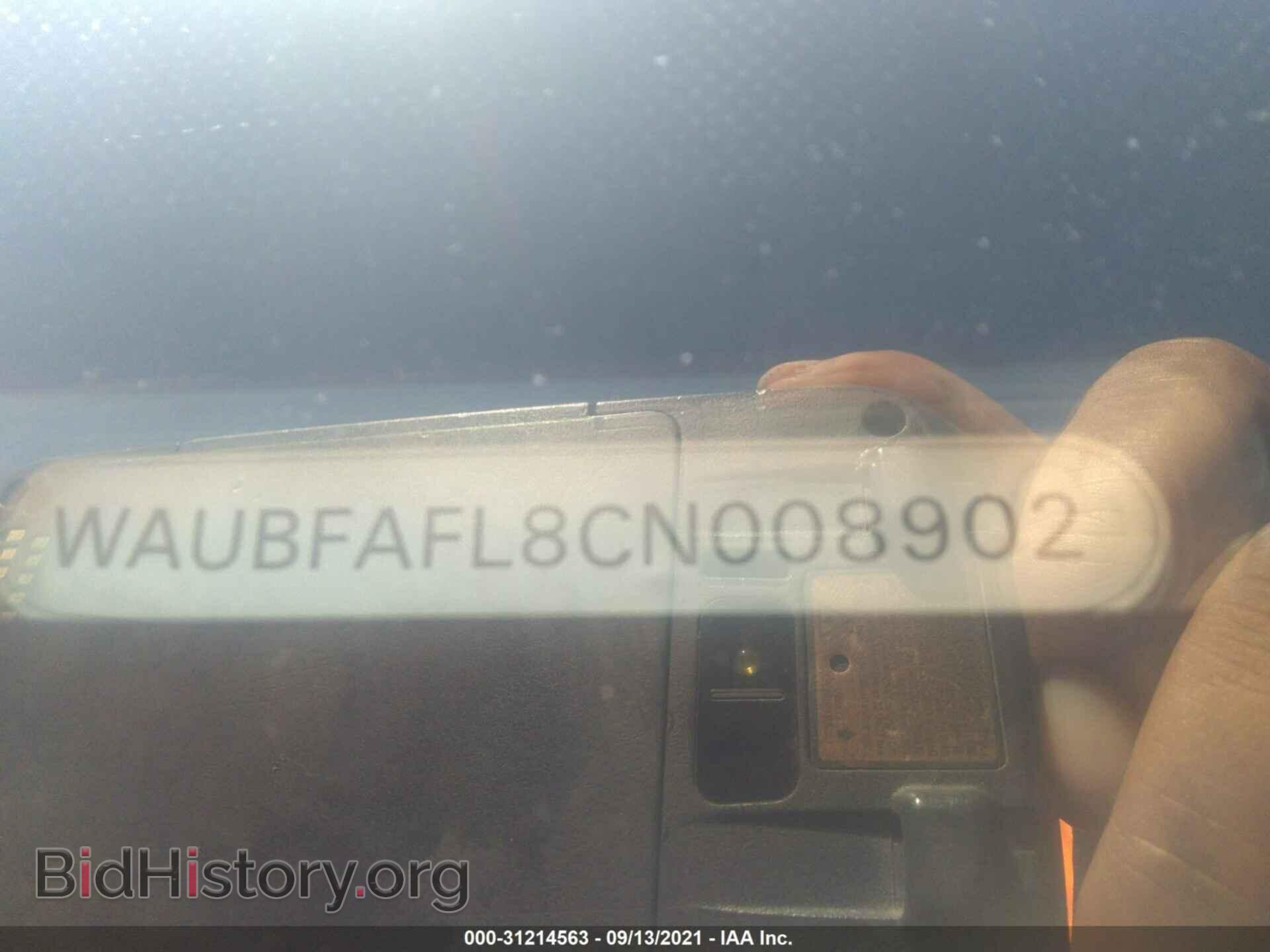 2012 AUDI A4 - VIN: WAUBFAFL8CN008902 - Фото 9