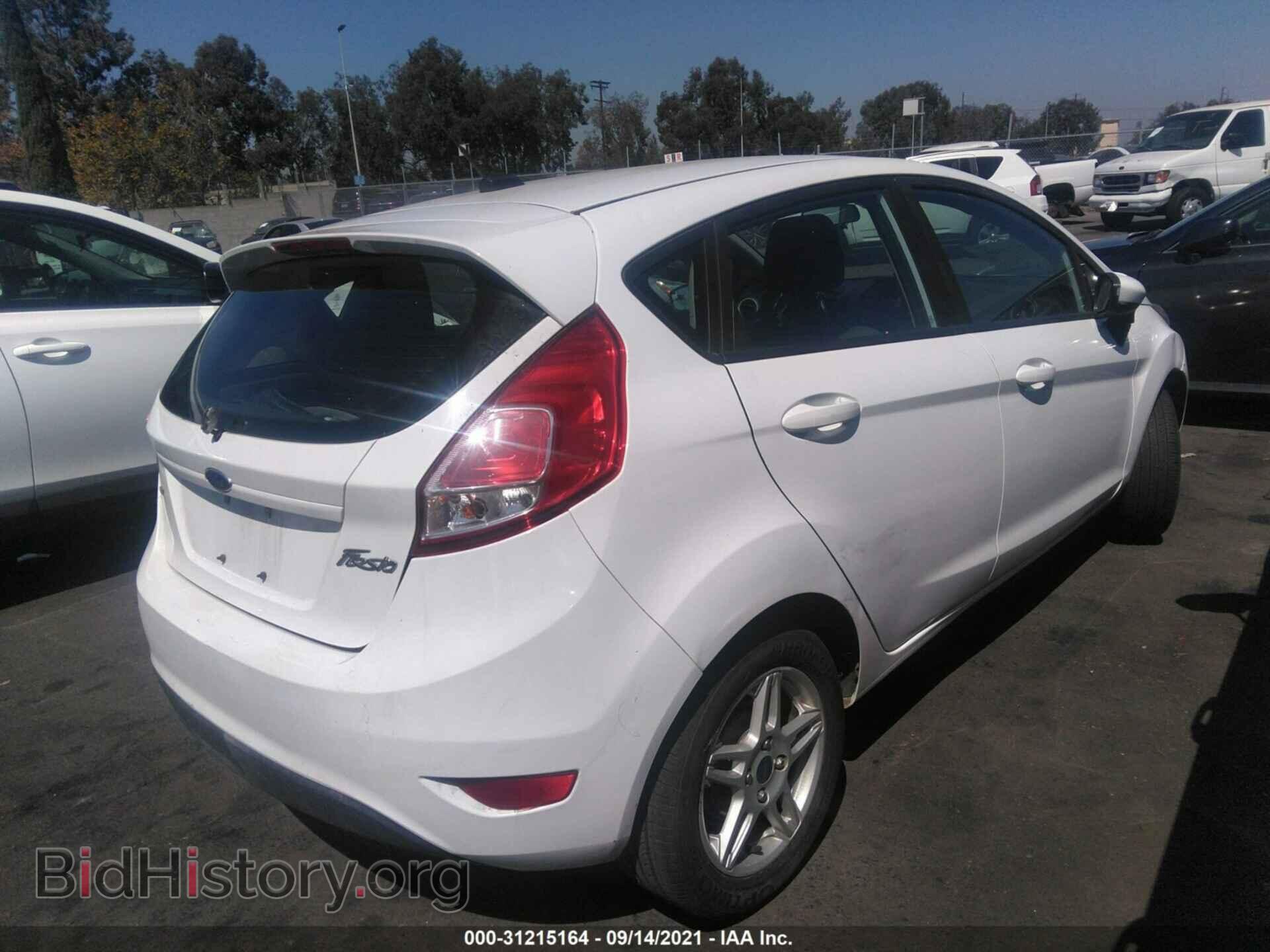 2017 FORD FIESTA - VIN: 3FADP4EJXHM103091 - Фото 4