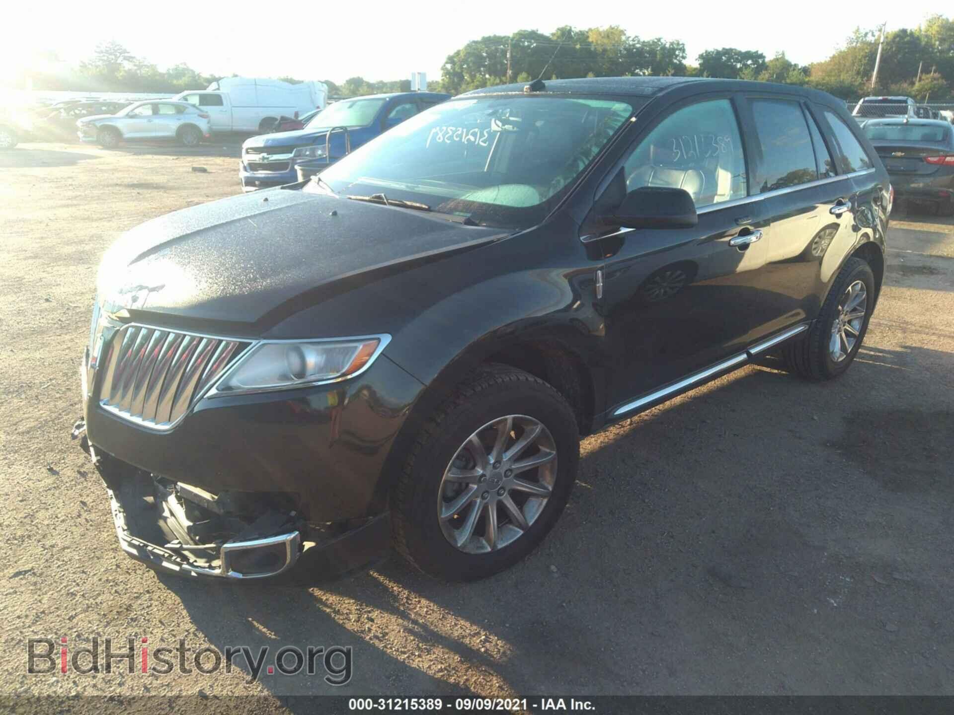 2011 LINCOLN MKX - VIN: 2LMDJ8JK8BBJ26833 - Фото 2