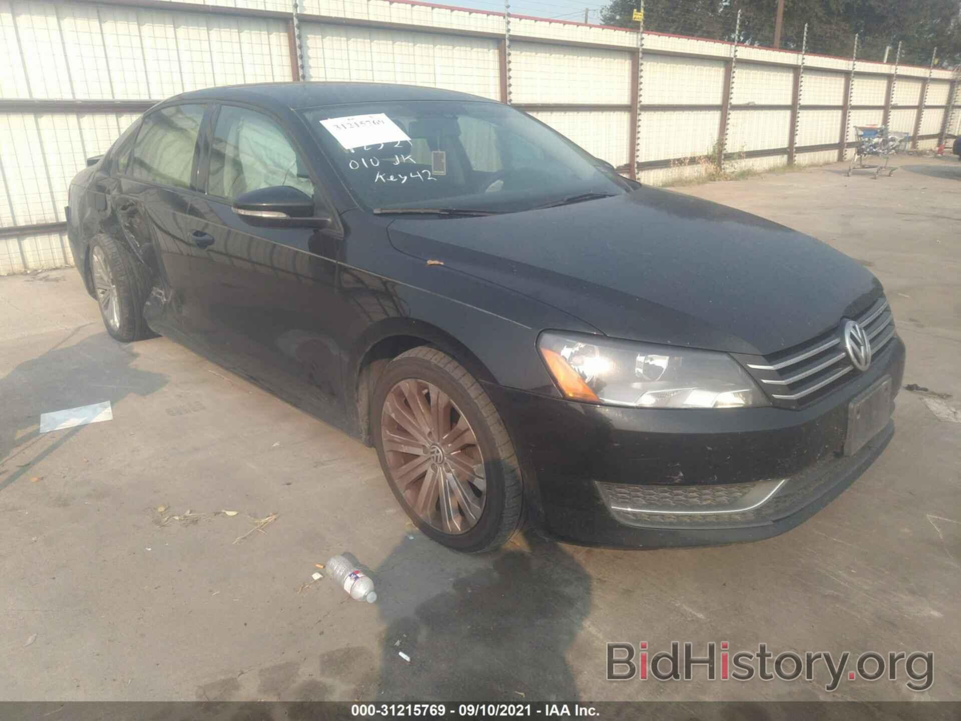 Photo 1VWAP7A37CC100713 - VOLKSWAGEN PASSAT 2012