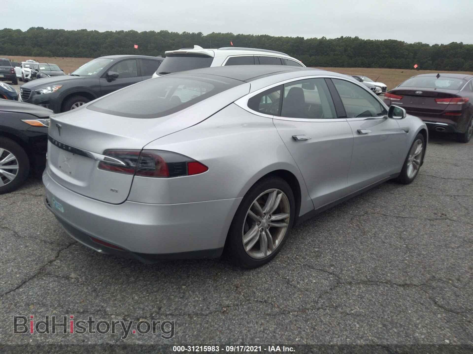 2013 TESLA MODEL S - VIN: 5YJSA1DN1DFP11618 - Фото 4