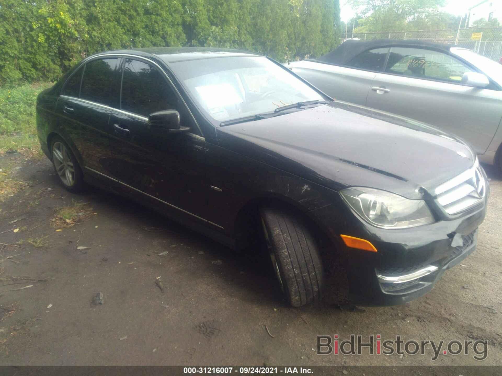 Photo WDDGF4HB5CR236532 - MERCEDES-BENZ C-CLASS 2012